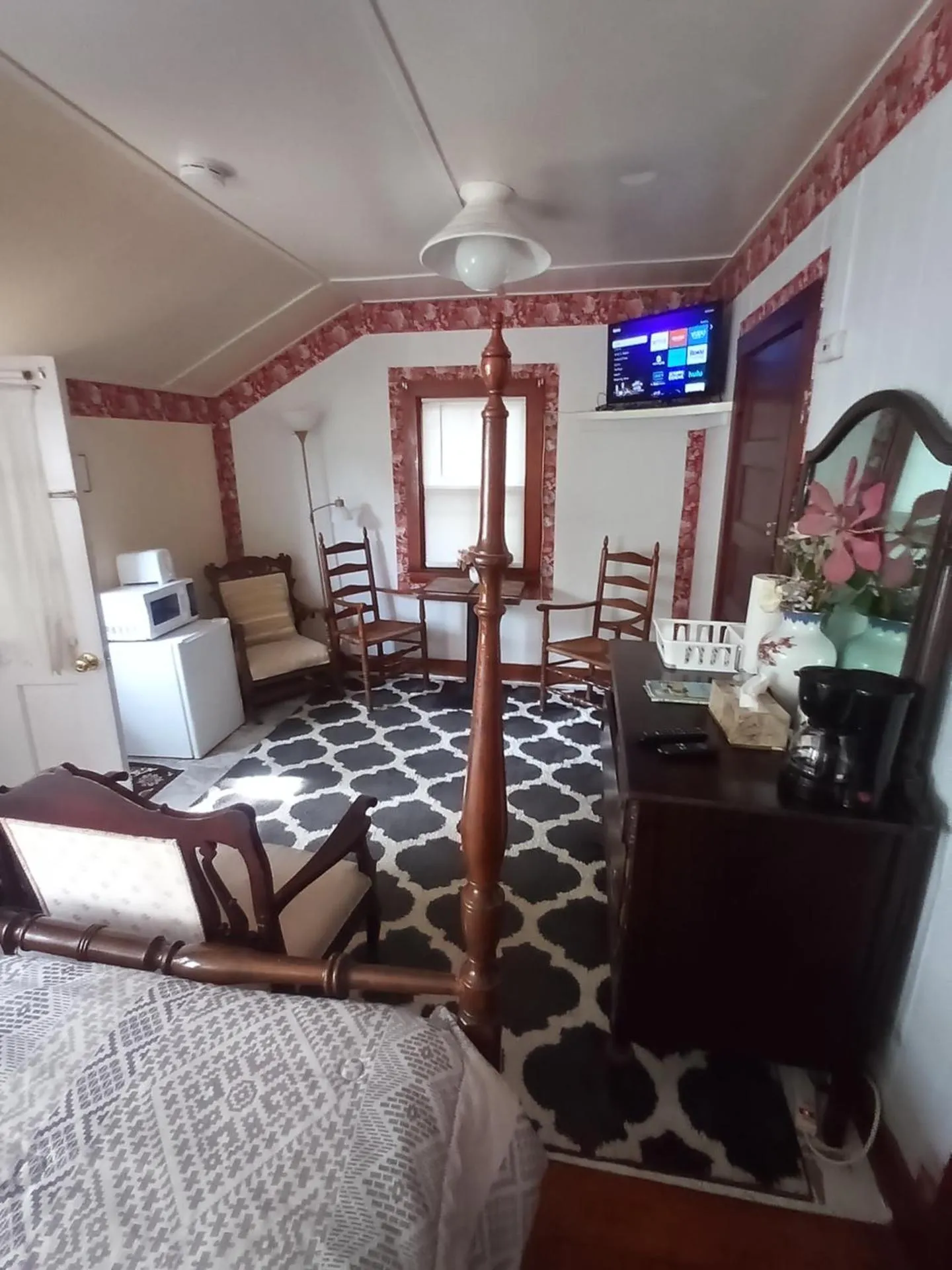 Sea Breeze Inn beach rentals
