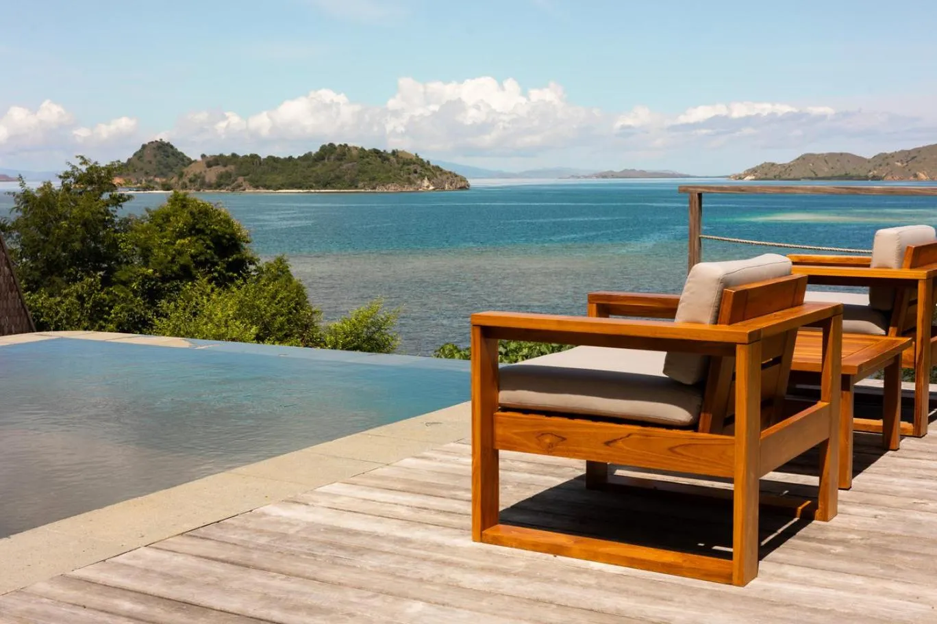 Nearby landmark in Menjaga Bay