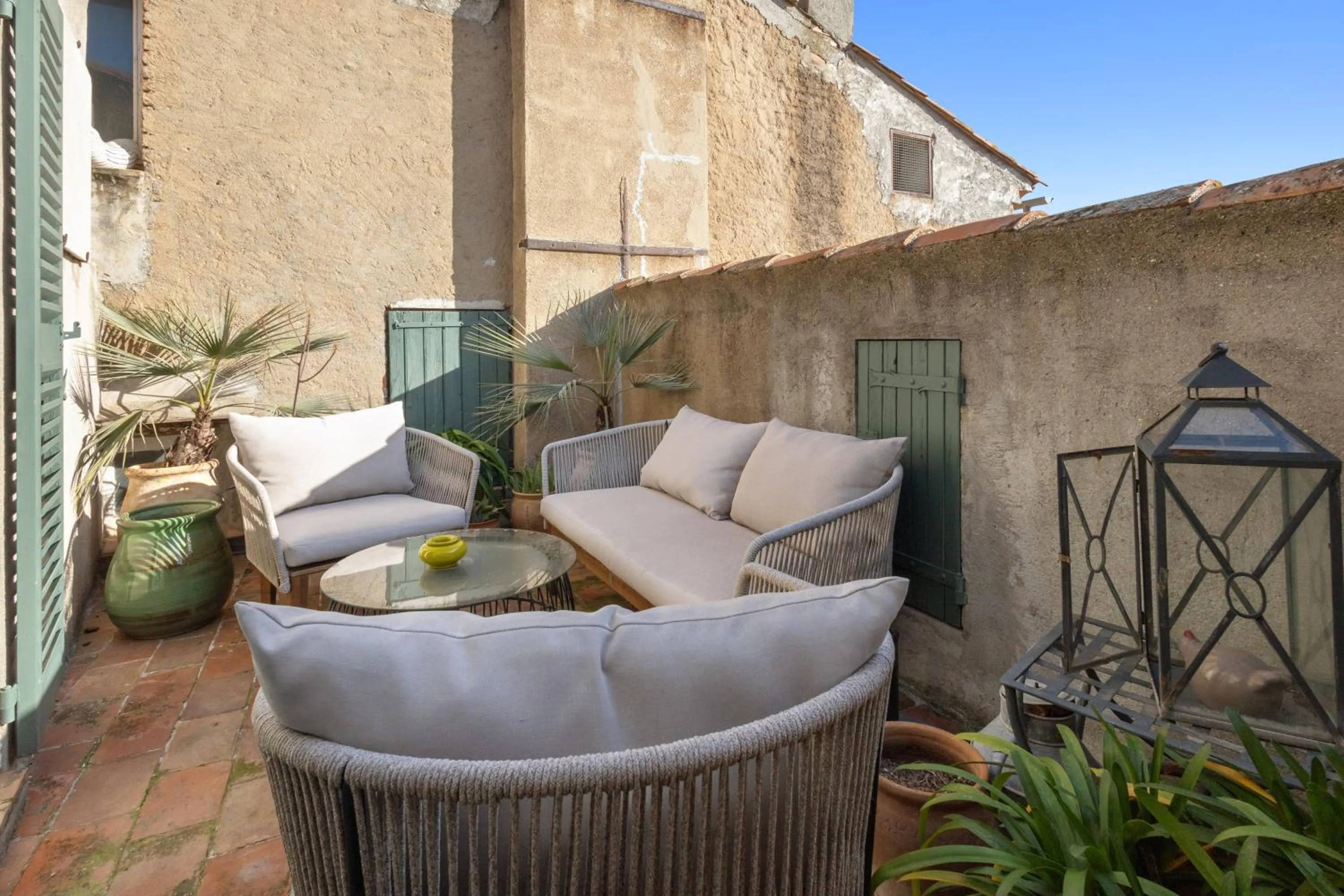 Patio in La Maison du Prince