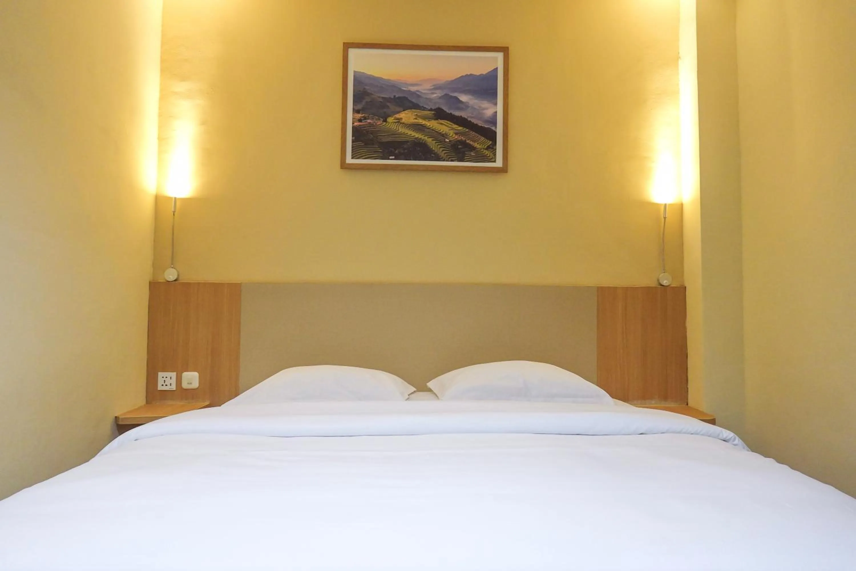 Bed in City Hotel Mataram