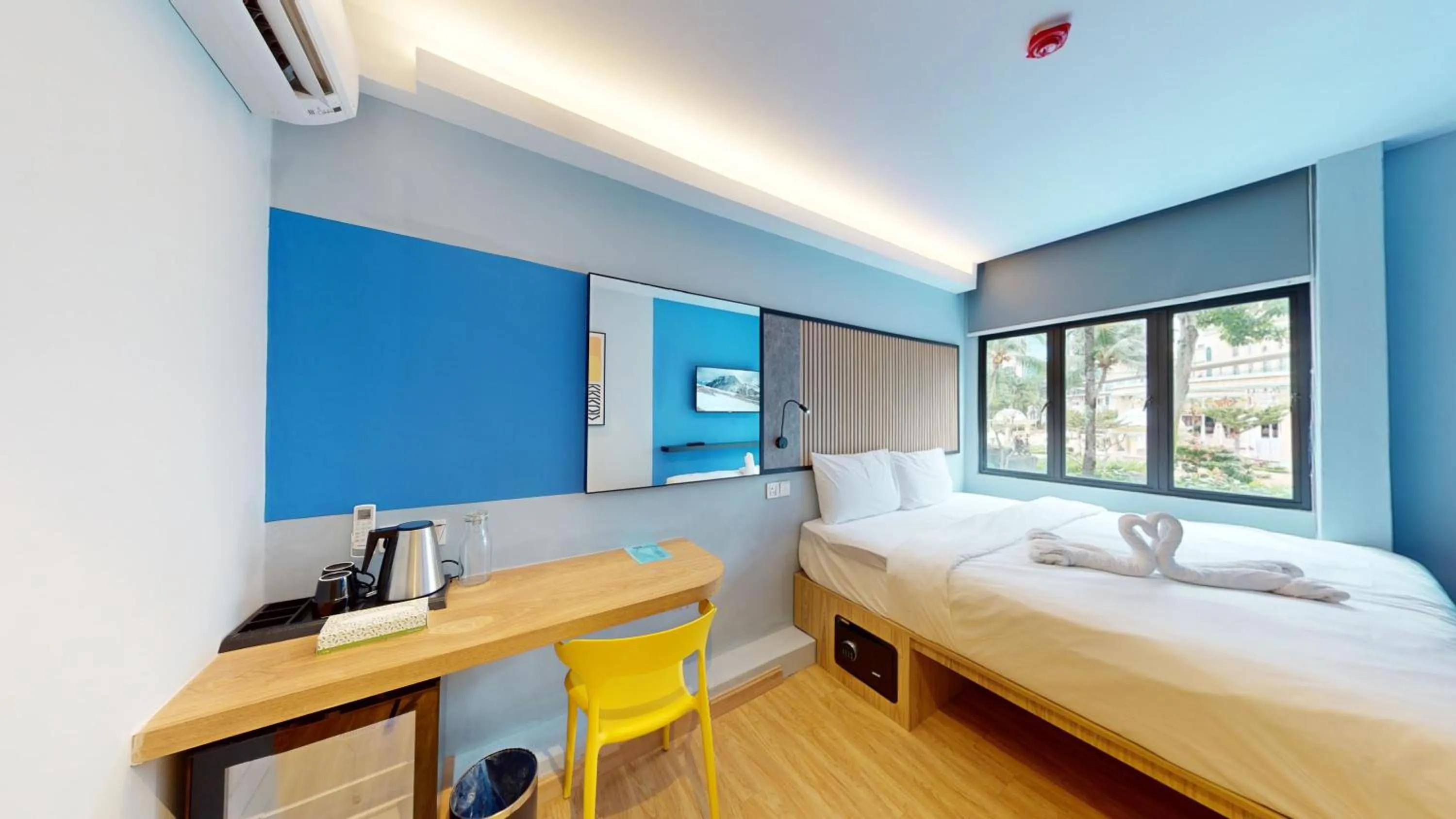 Photo of the whole room, Bed in Blue Lagoon At Bandar Sunway