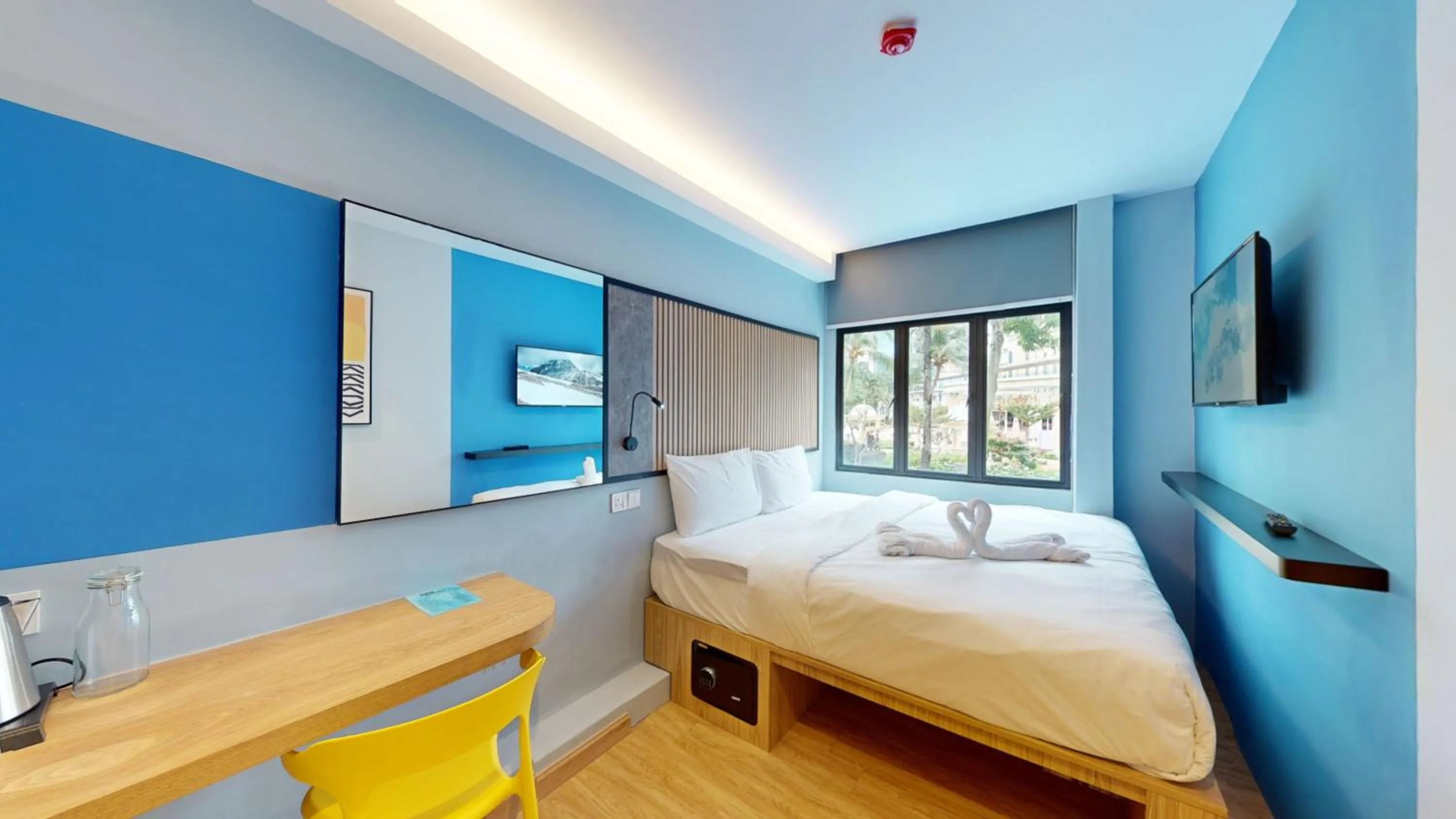 Bed in Blue Lagoon At Bandar Sunway