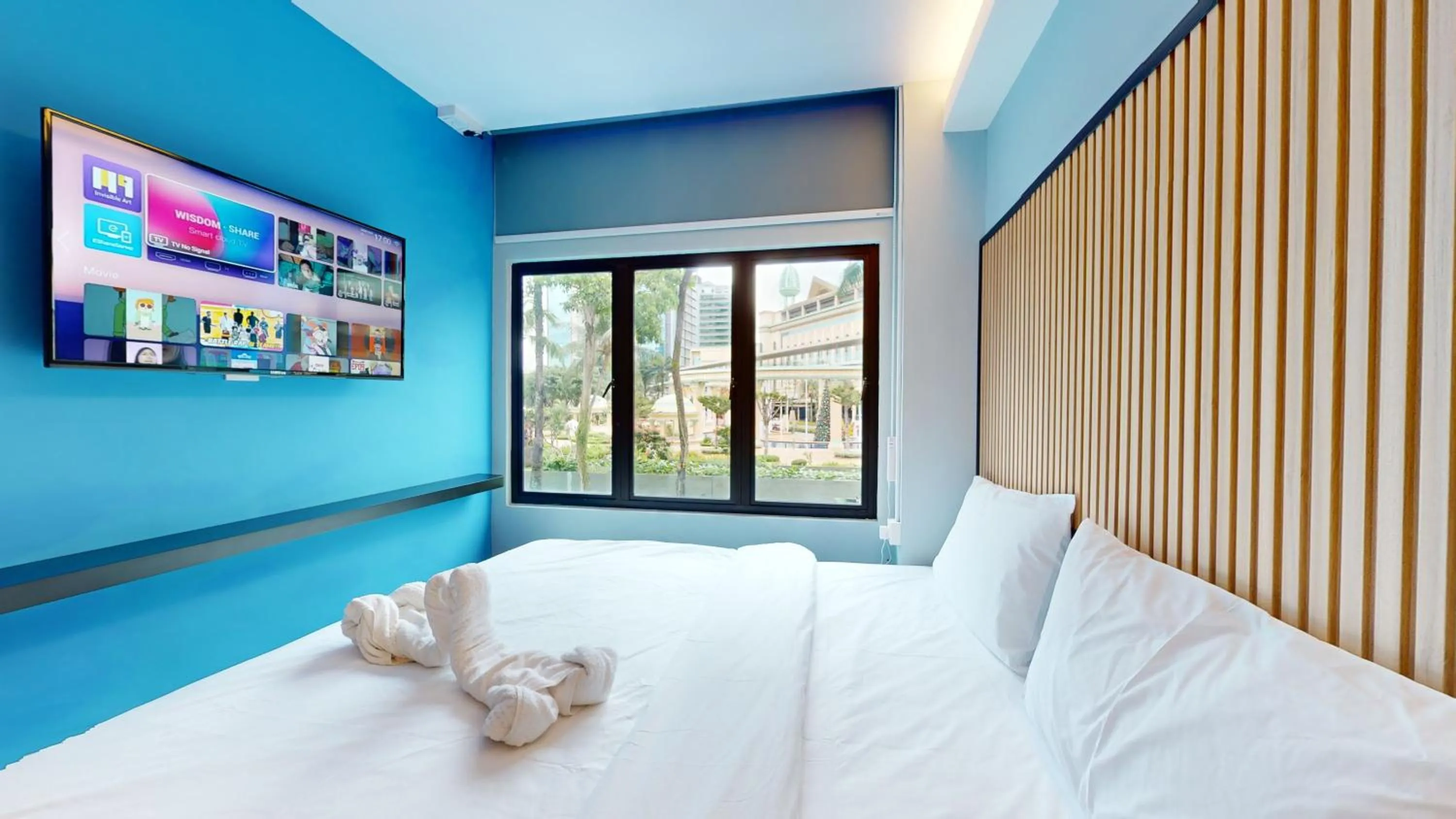 Bed in Blue Lagoon At Bandar Sunway
