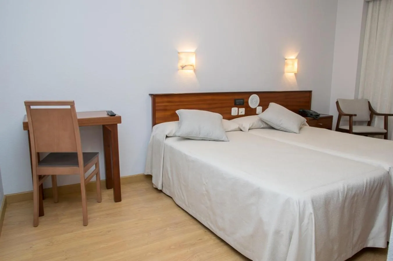 Bedroom, Bed in Hotel Brisa