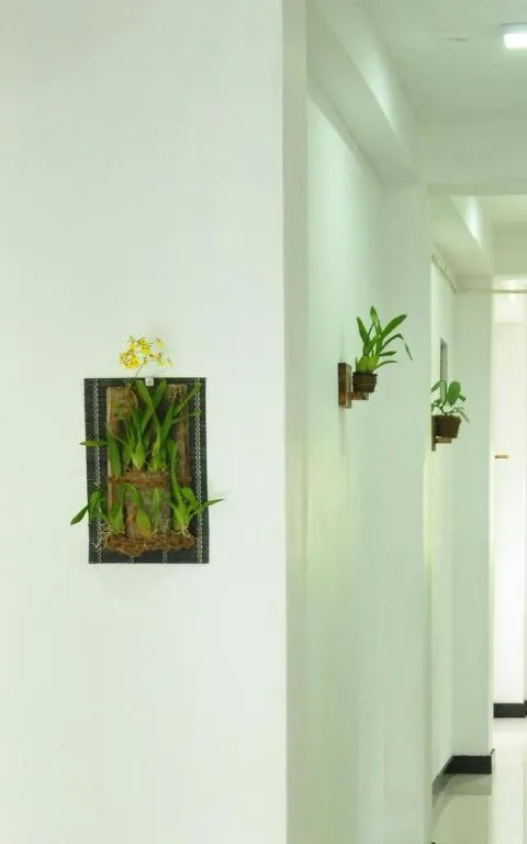 Decorative detail in Ella Rock Heaven