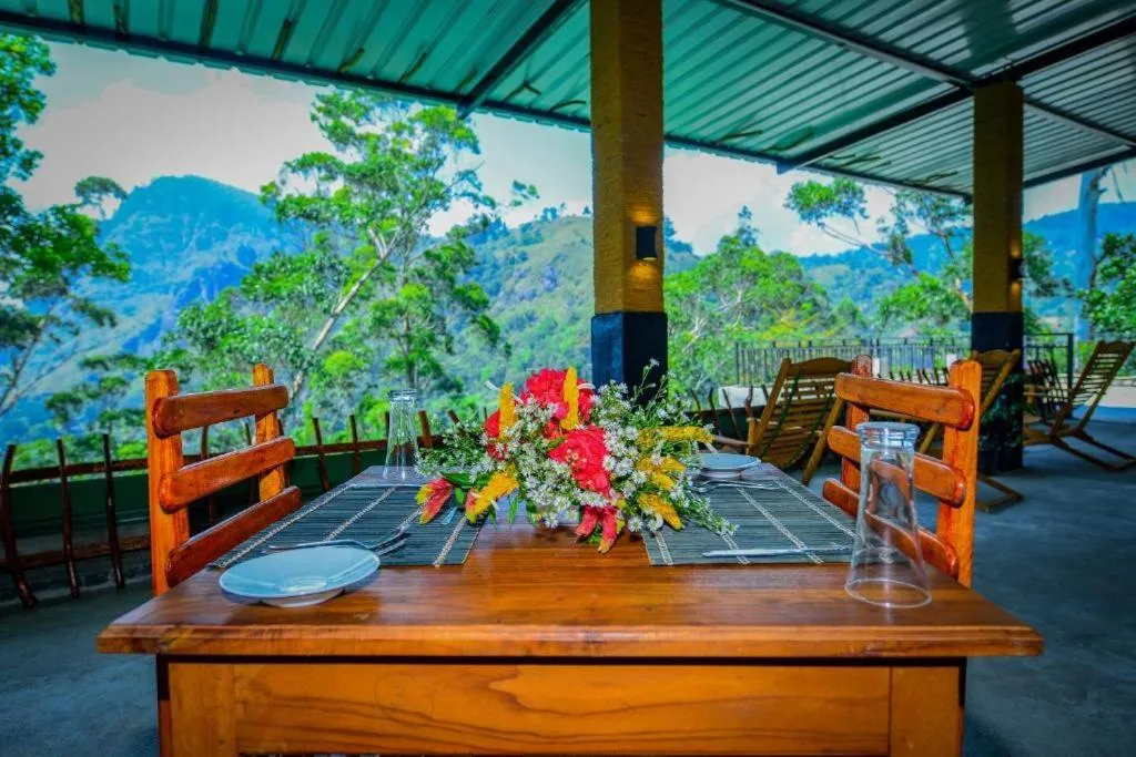 Restaurant/places to eat in Ella Rock Heaven