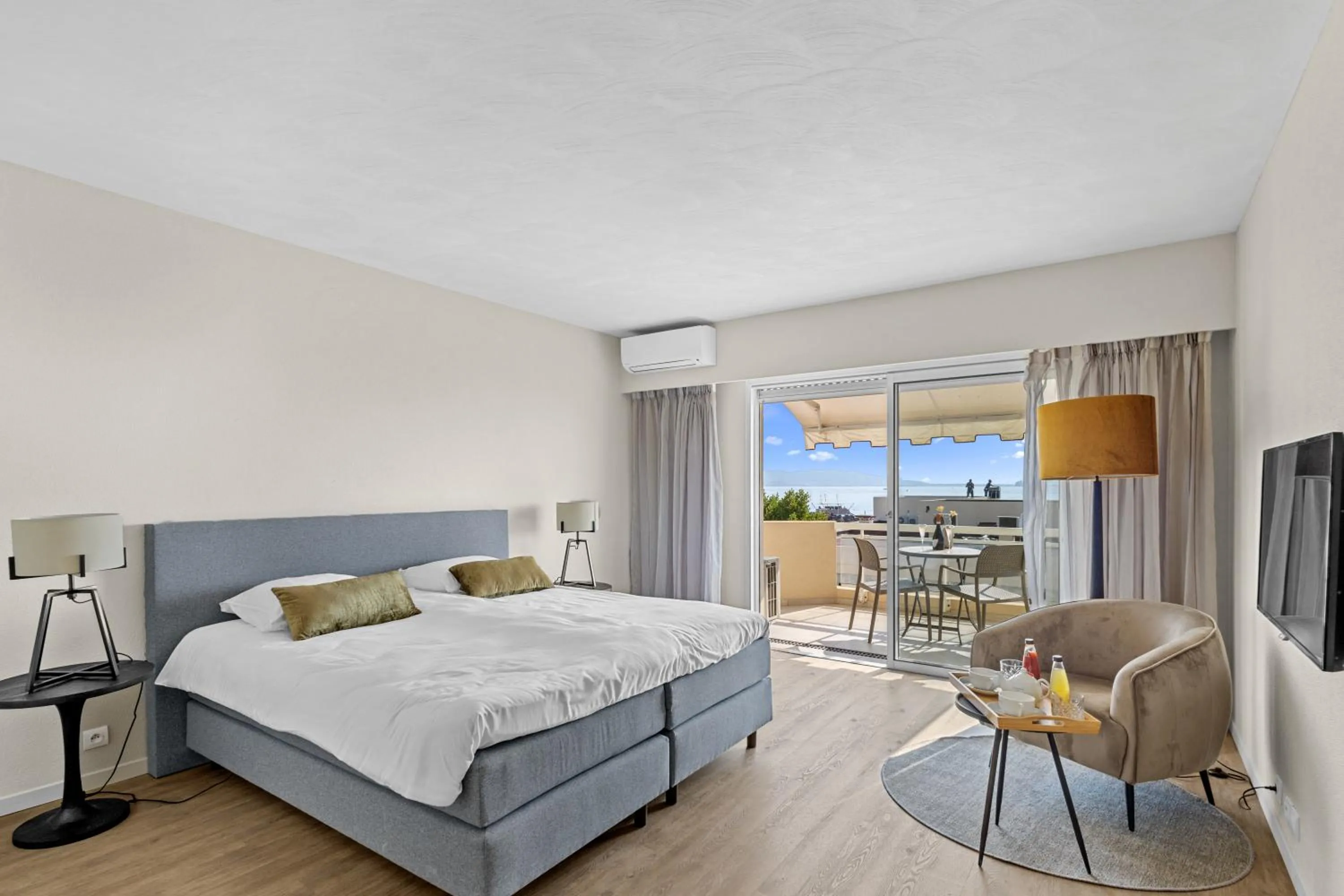Riviera Beach Hotel
