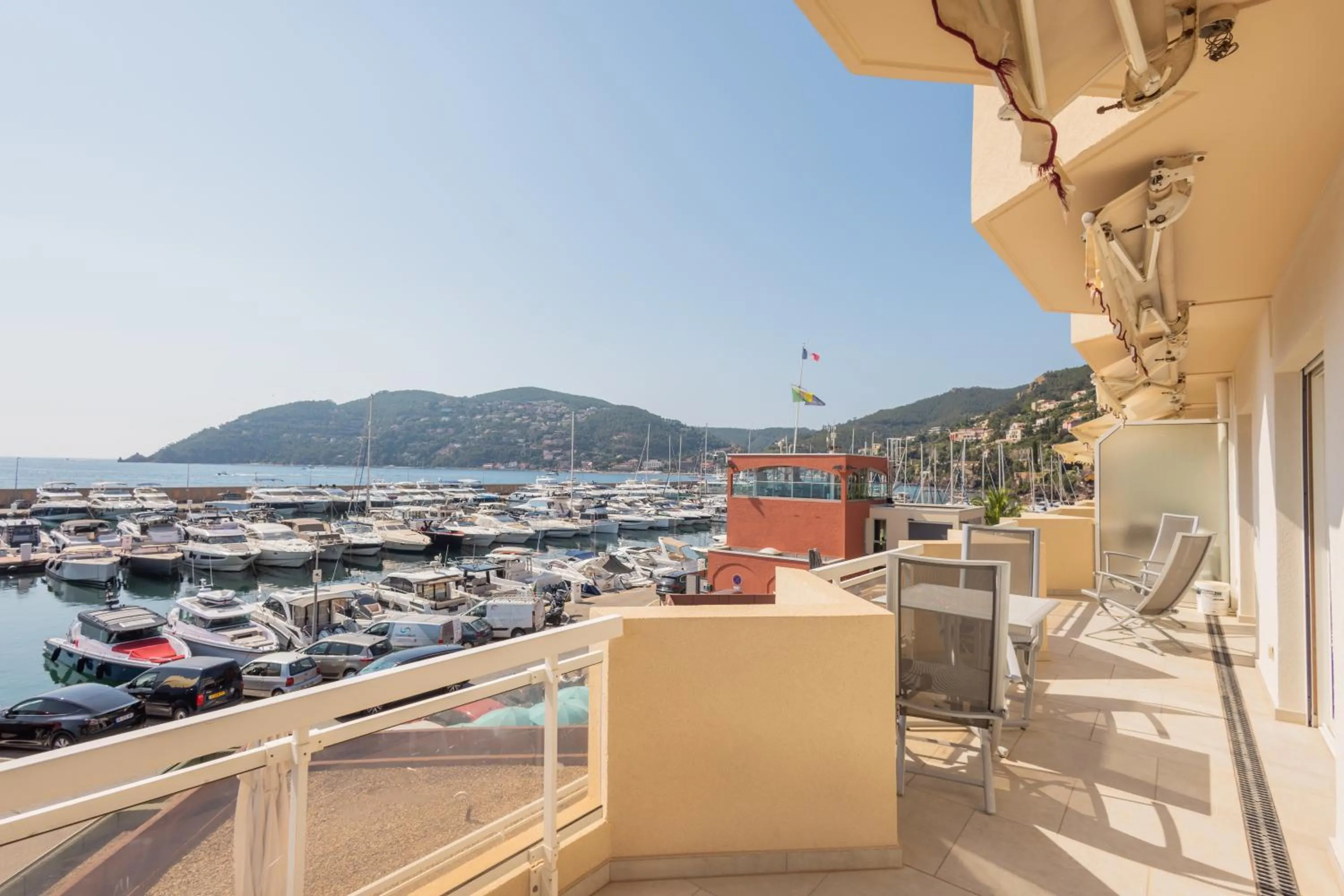 Balcony/Terrace in Riviera Beach Hotel