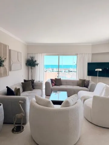 Riviera Beach Hotel