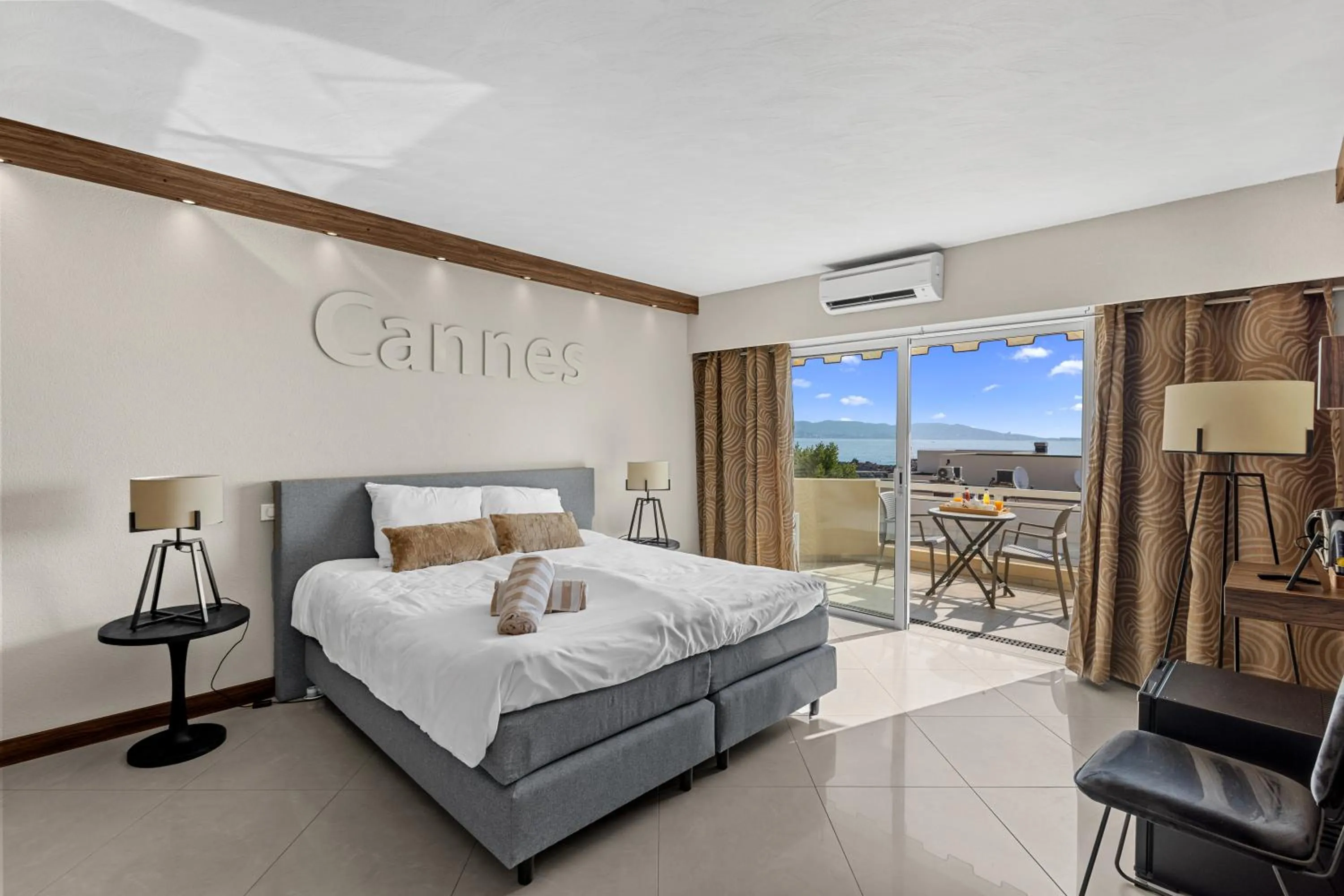 Riviera Beach Hotel