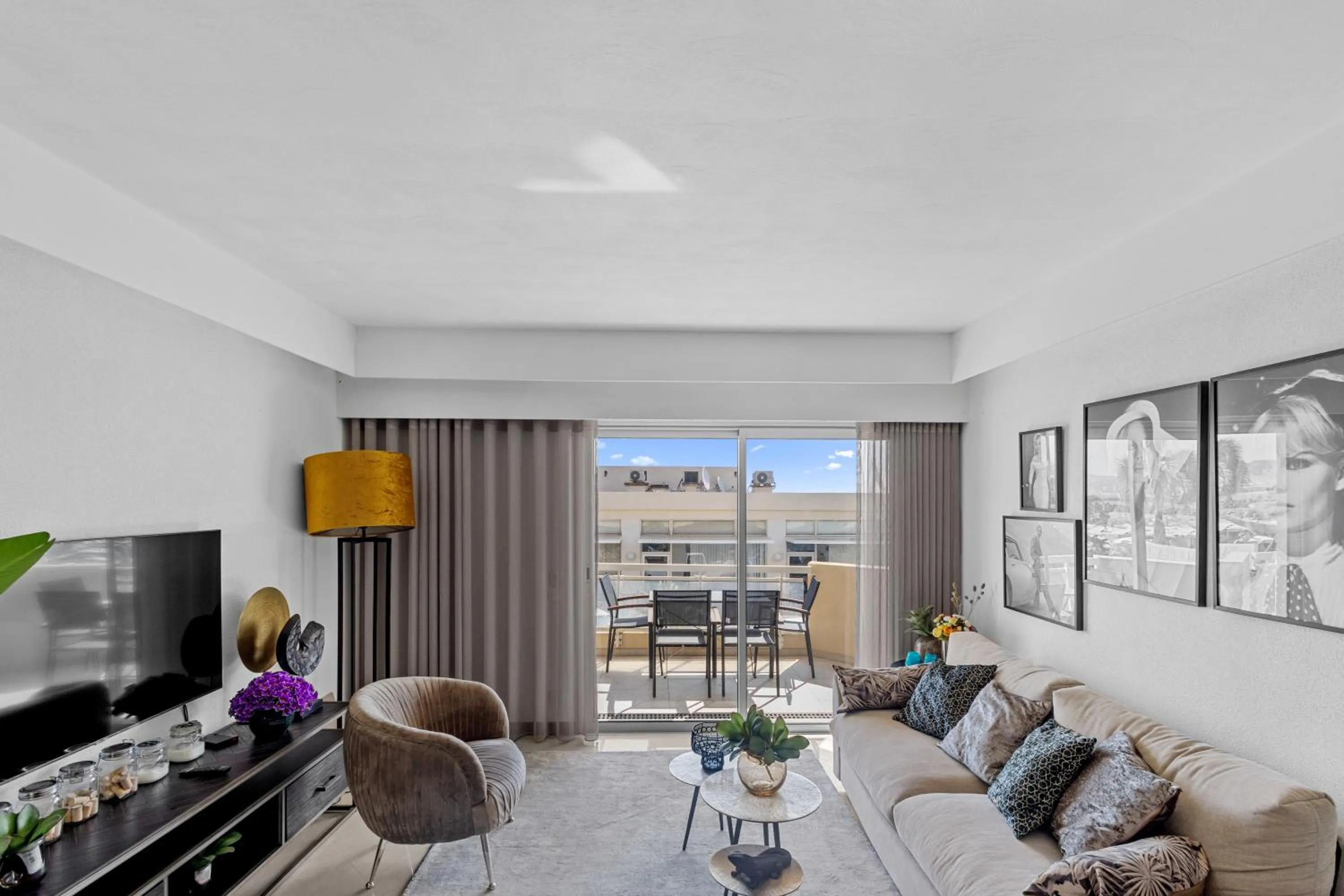 Riviera Beach Hotel