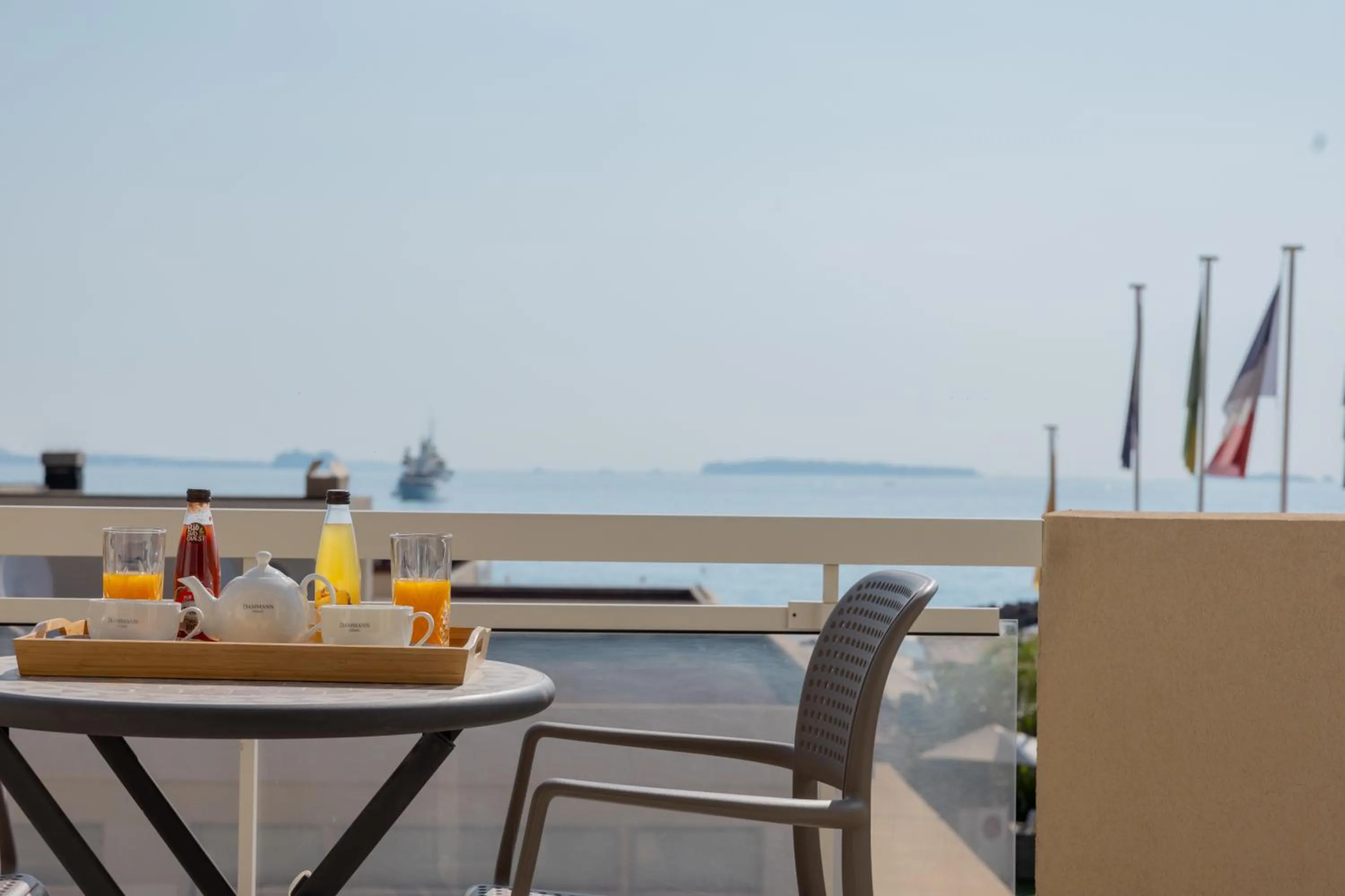 Riviera Beach Hotel