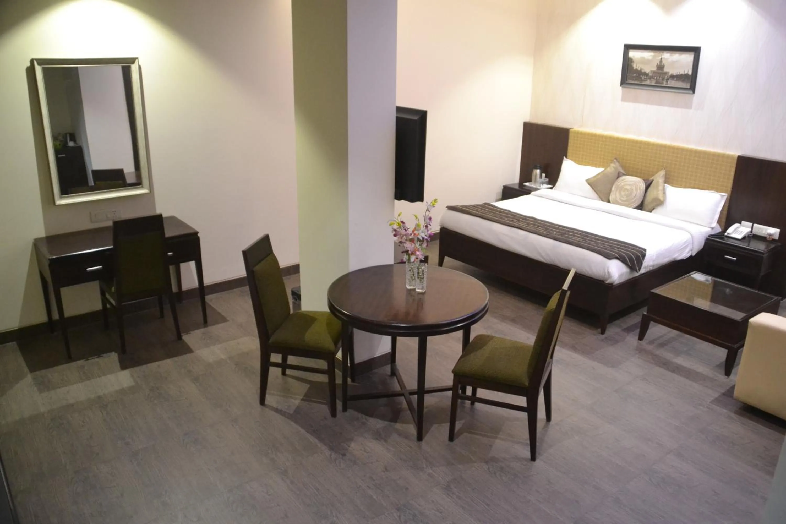 Photo of the whole room in Hotel Shrinath Palace