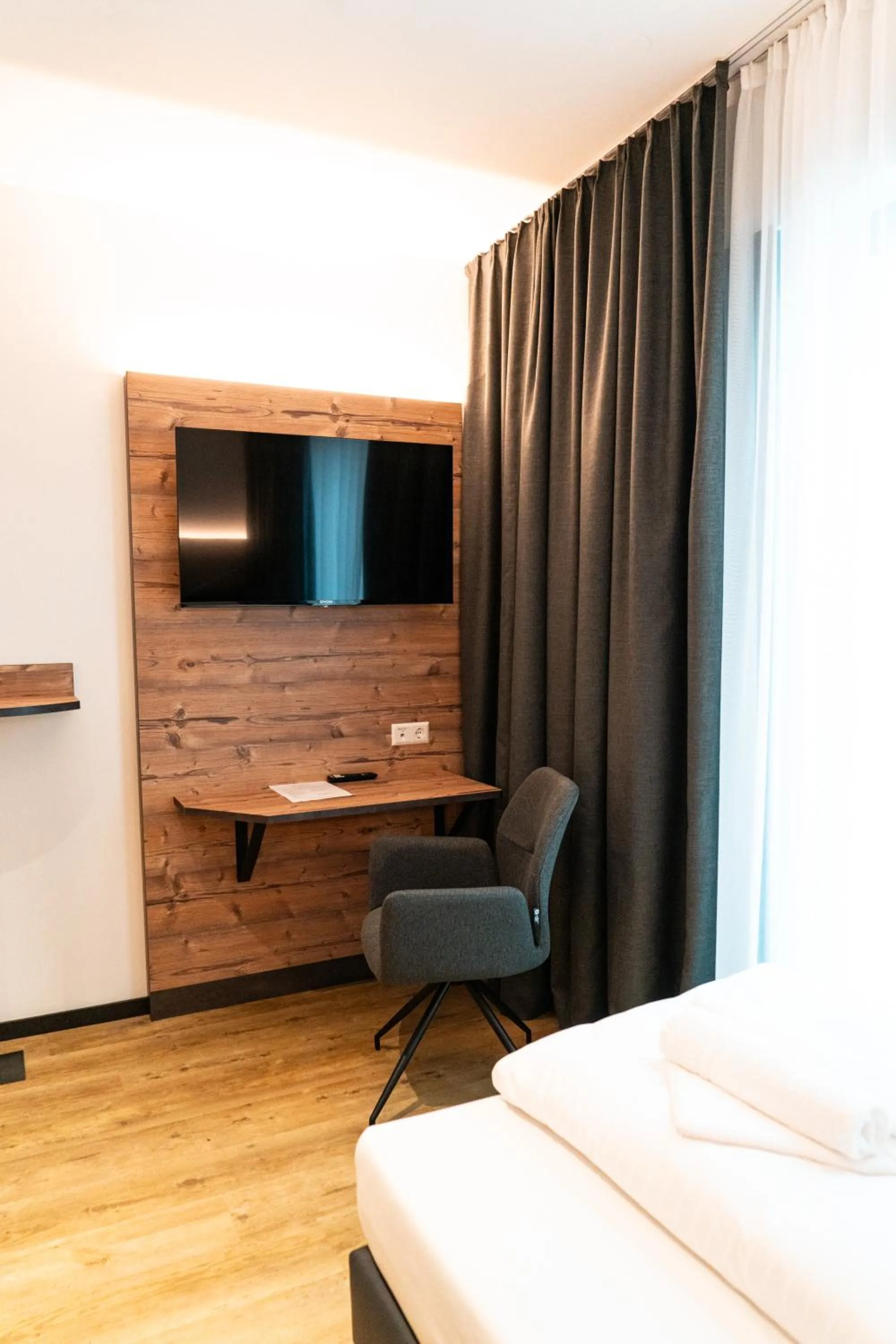 TV and multimedia, Bed in SEKRA Stadthotel