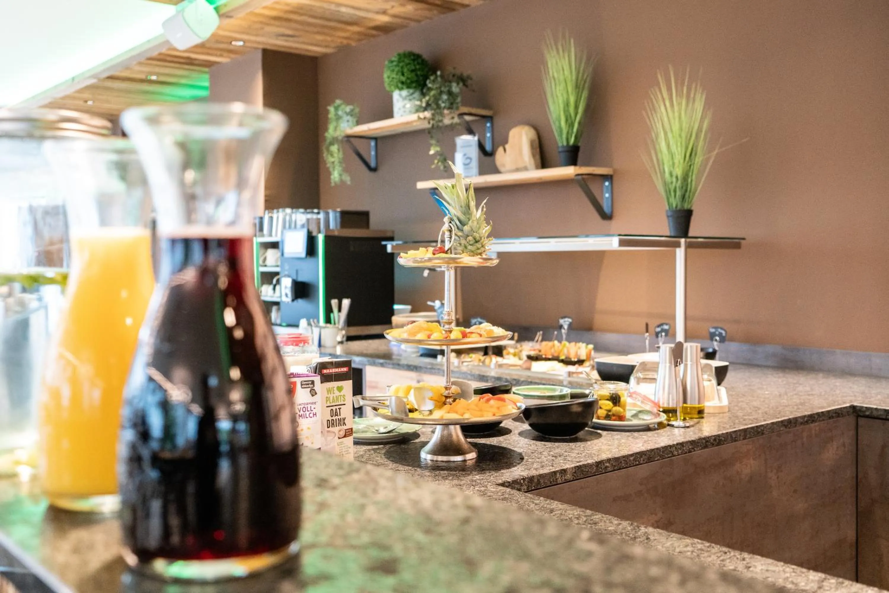 Food and drinks in SEKRA Stadthotel