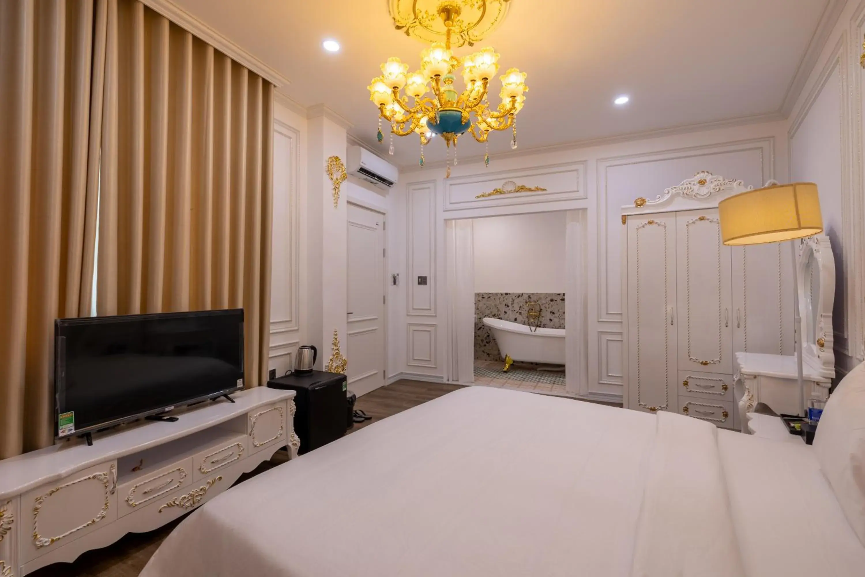 Bedroom, Bed in Pisces Hotel Hue Bedroom, Bed in Pisces Hotel Hue