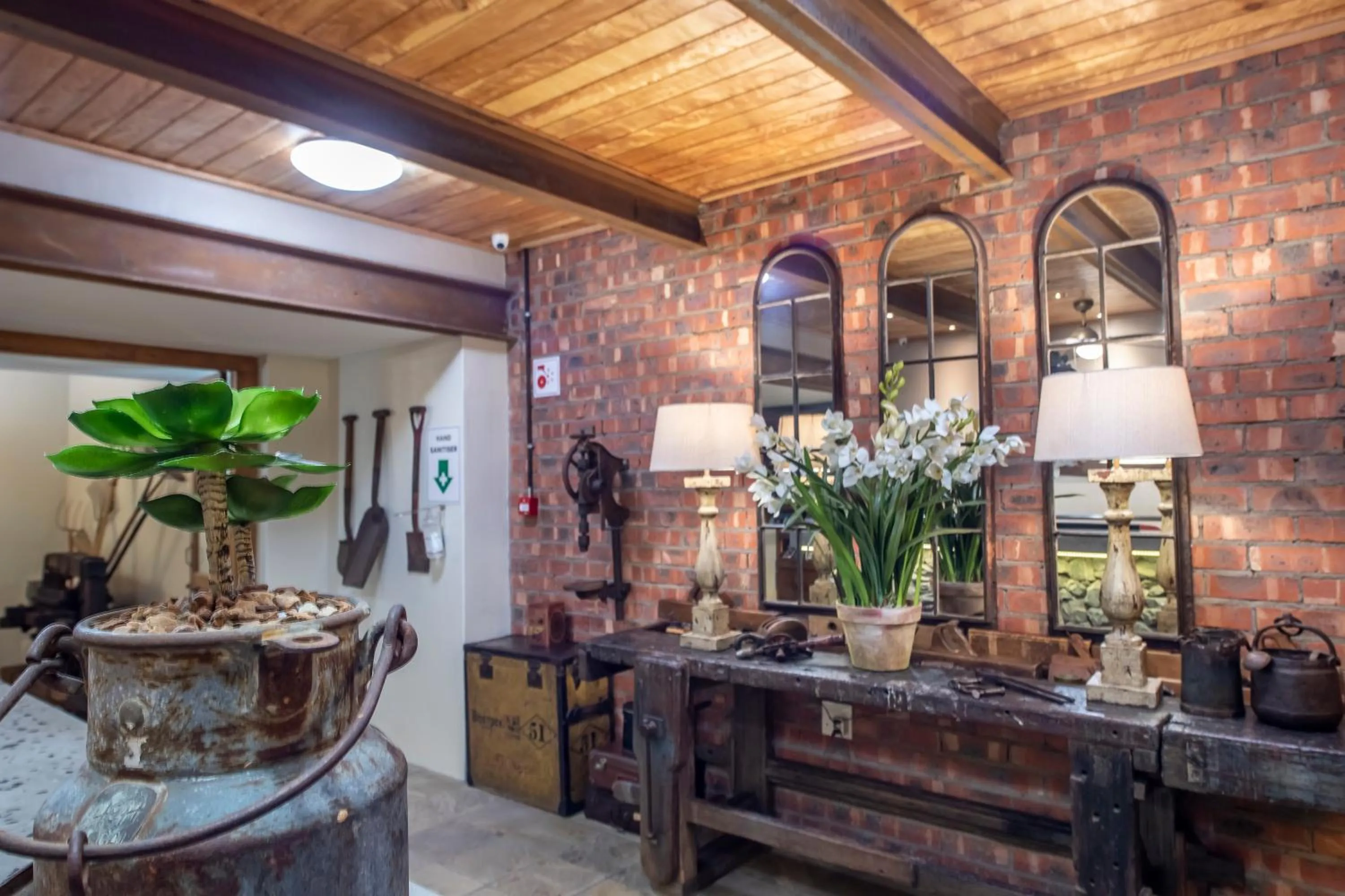 Lobby or reception in Excellent Guest House