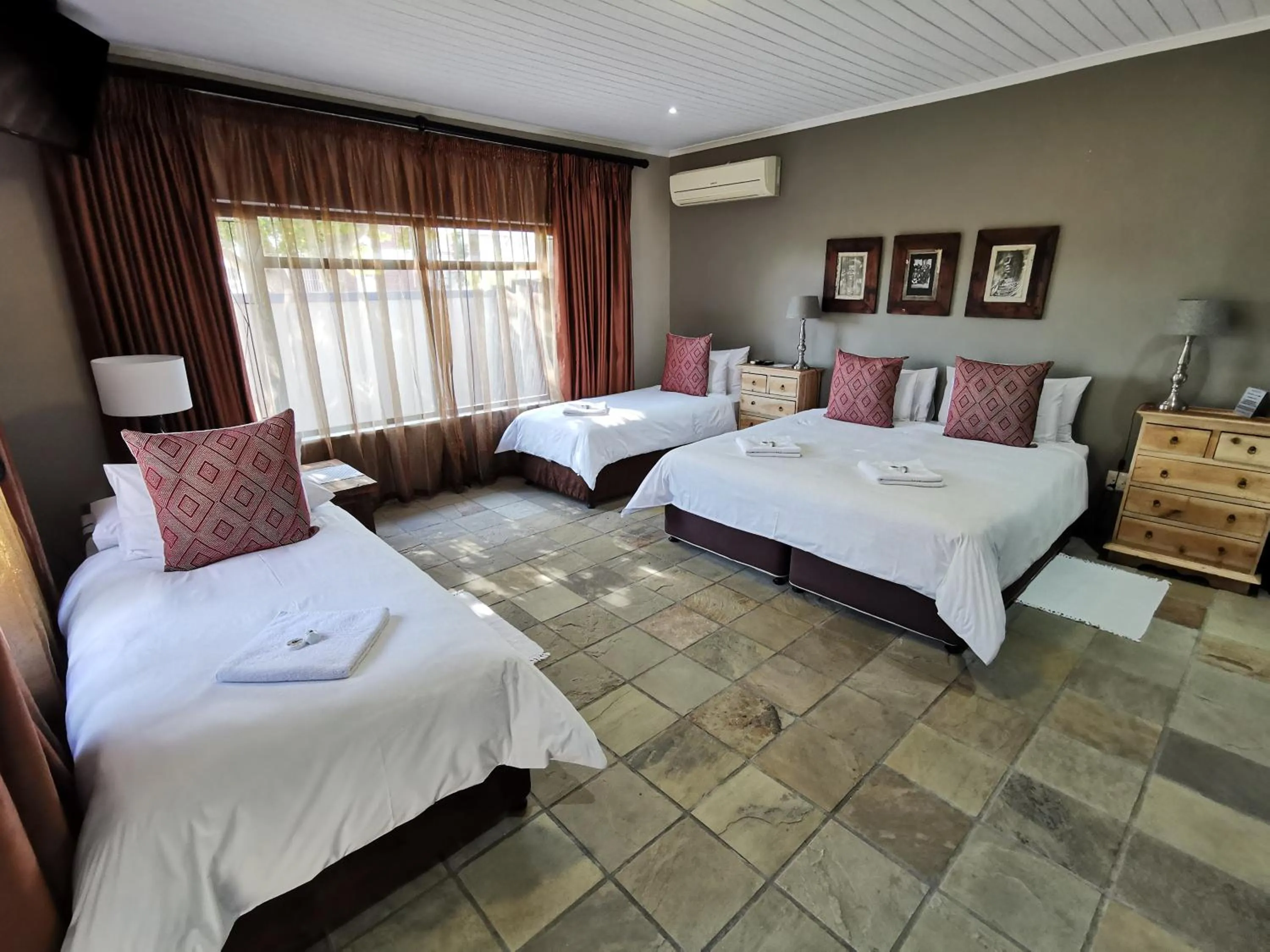 Bedroom, Bed in Excellent Guest House