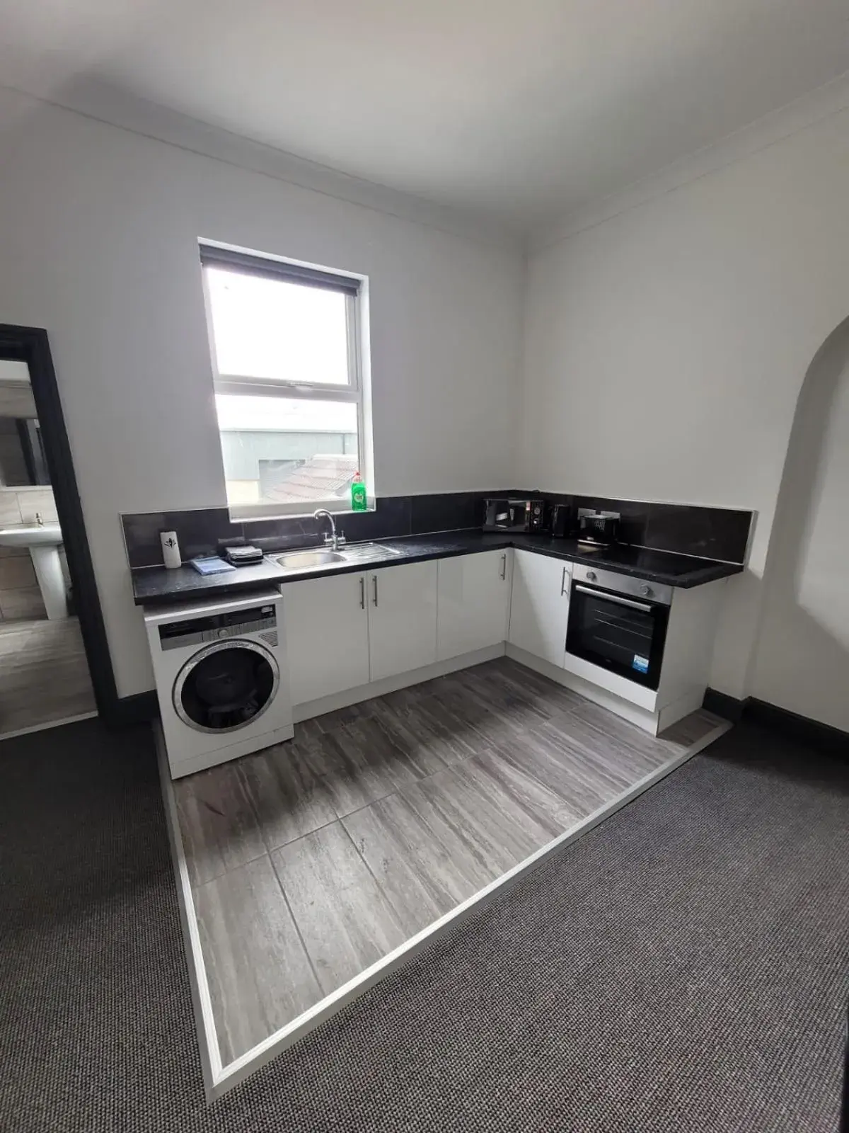 Single Room with Shared Bathroom in The Goldmine Rooms Single Room with Shared Bathroom in The Goldmine Rooms