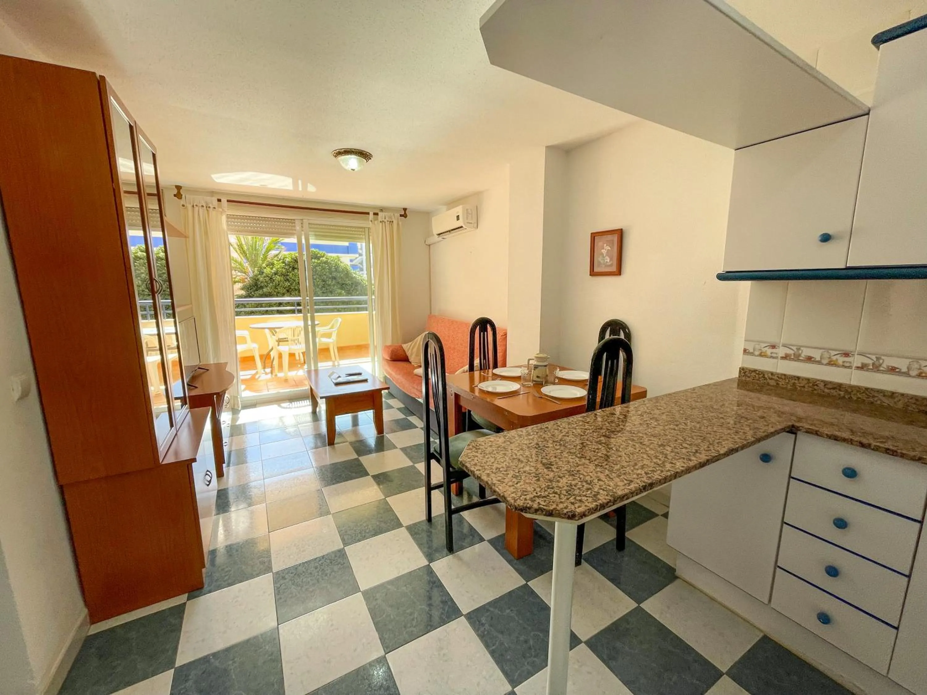 Kitchen or kitchenette in Apartamentos Bonaire 3000
