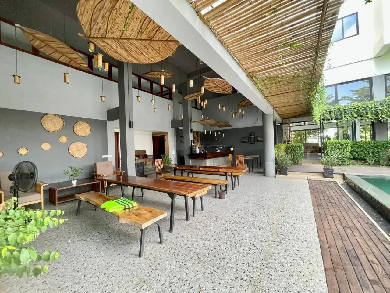 Restaurant/places to eat in DACO Hotel Restaurant/places to eat in DACO Hotel