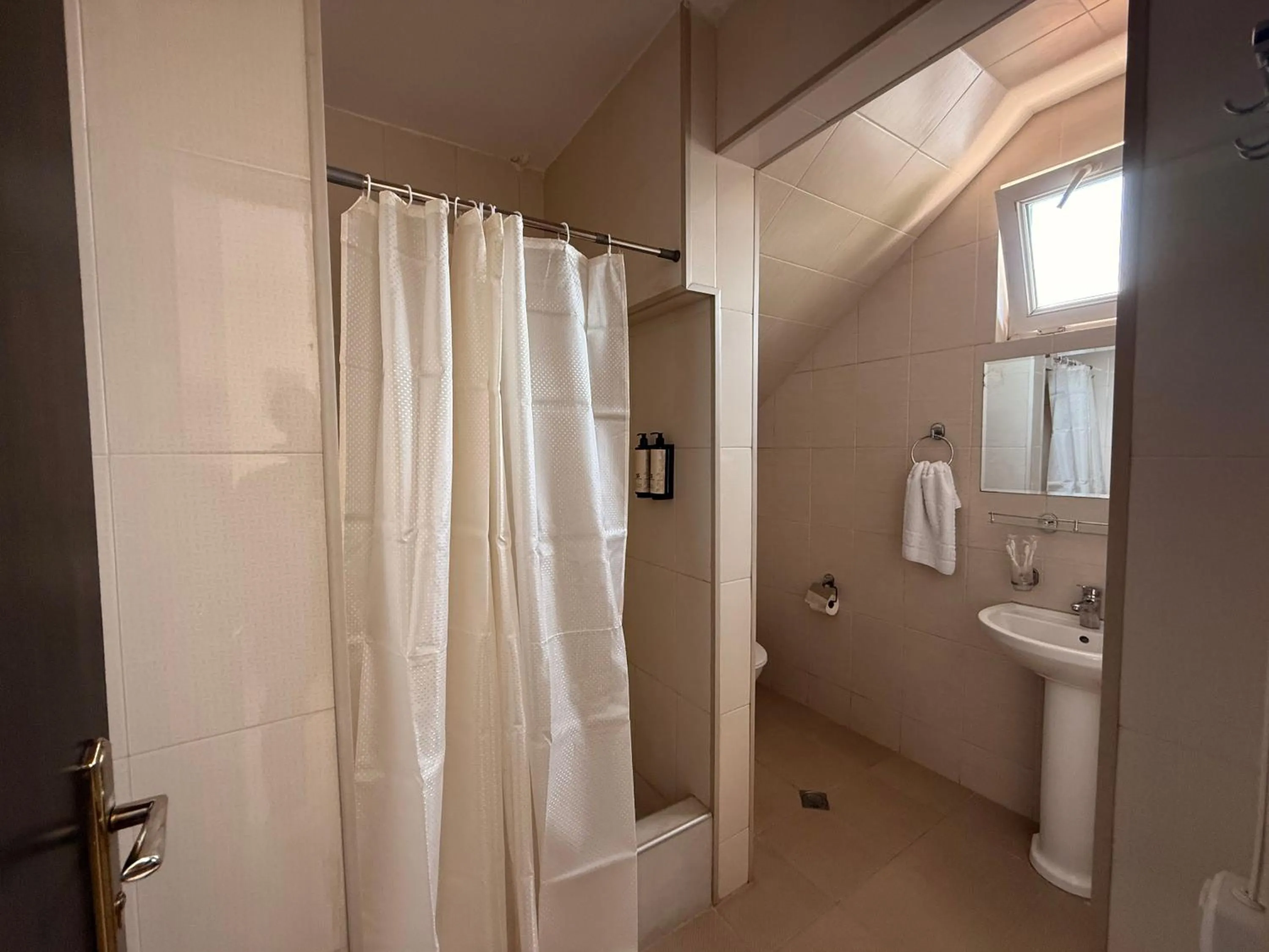 Shower in Liva Hotel