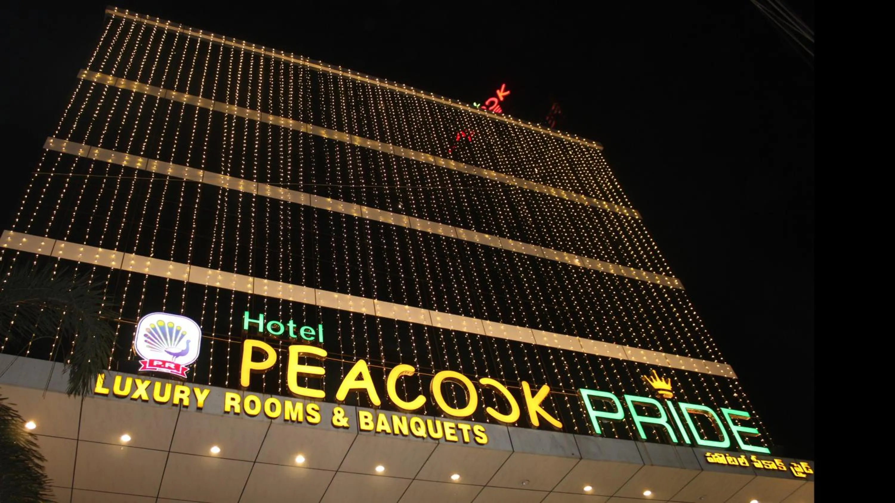 Property building in Hotel Peacock Pride