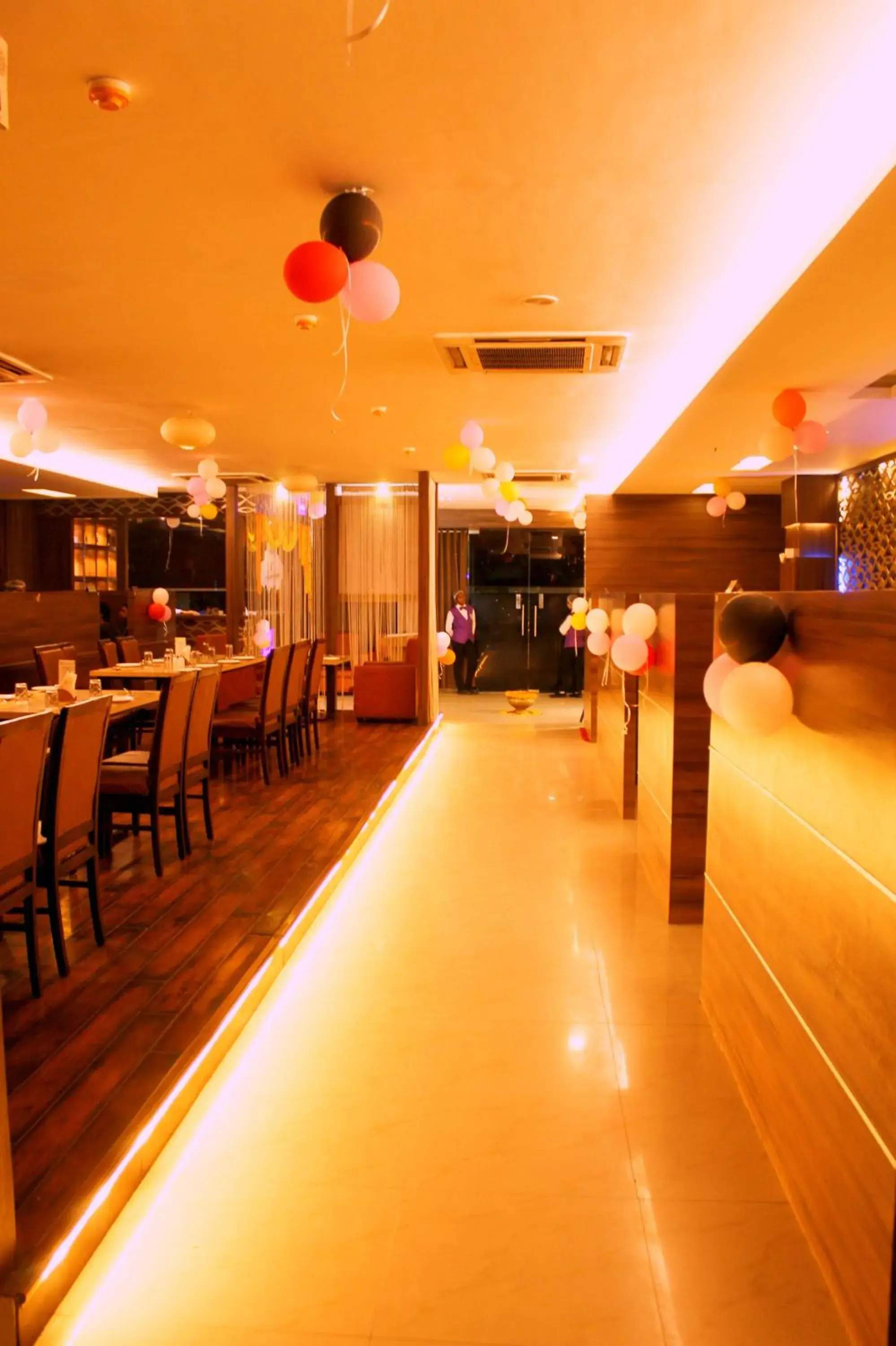 Restaurant/places to eat in Hotel Peacock Pride Restaurant/places to eat in Hotel Peacock Pride