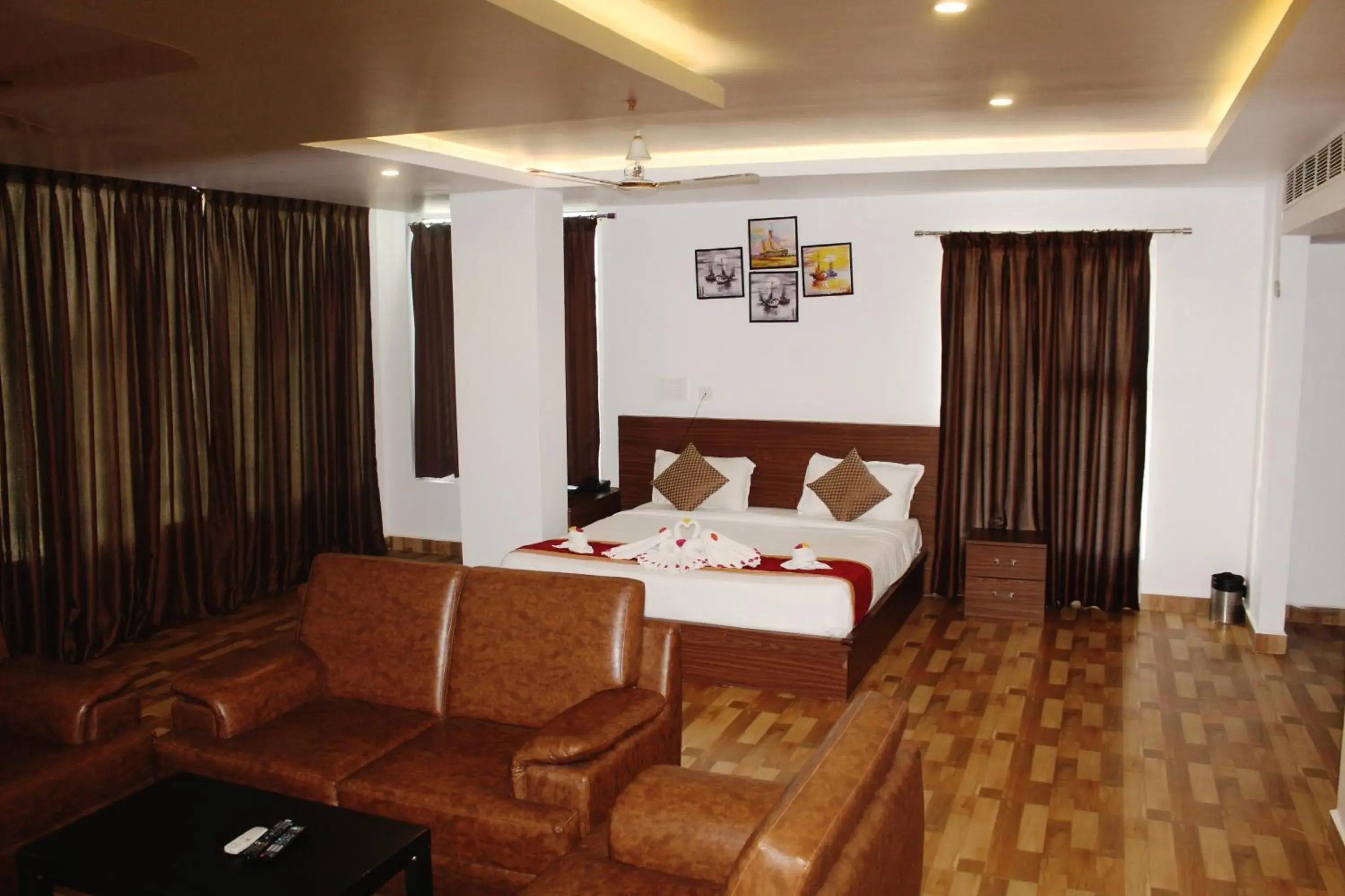 Bed in Hotel Peacock Pride Bed in Hotel Peacock Pride