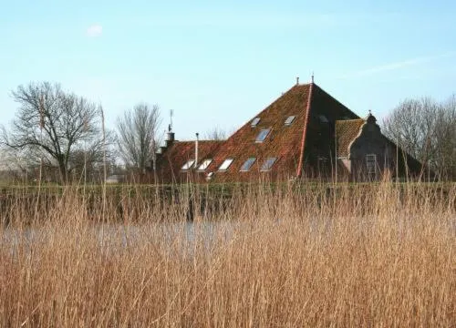 Facade/entrance in 't Wapen van Middelie
