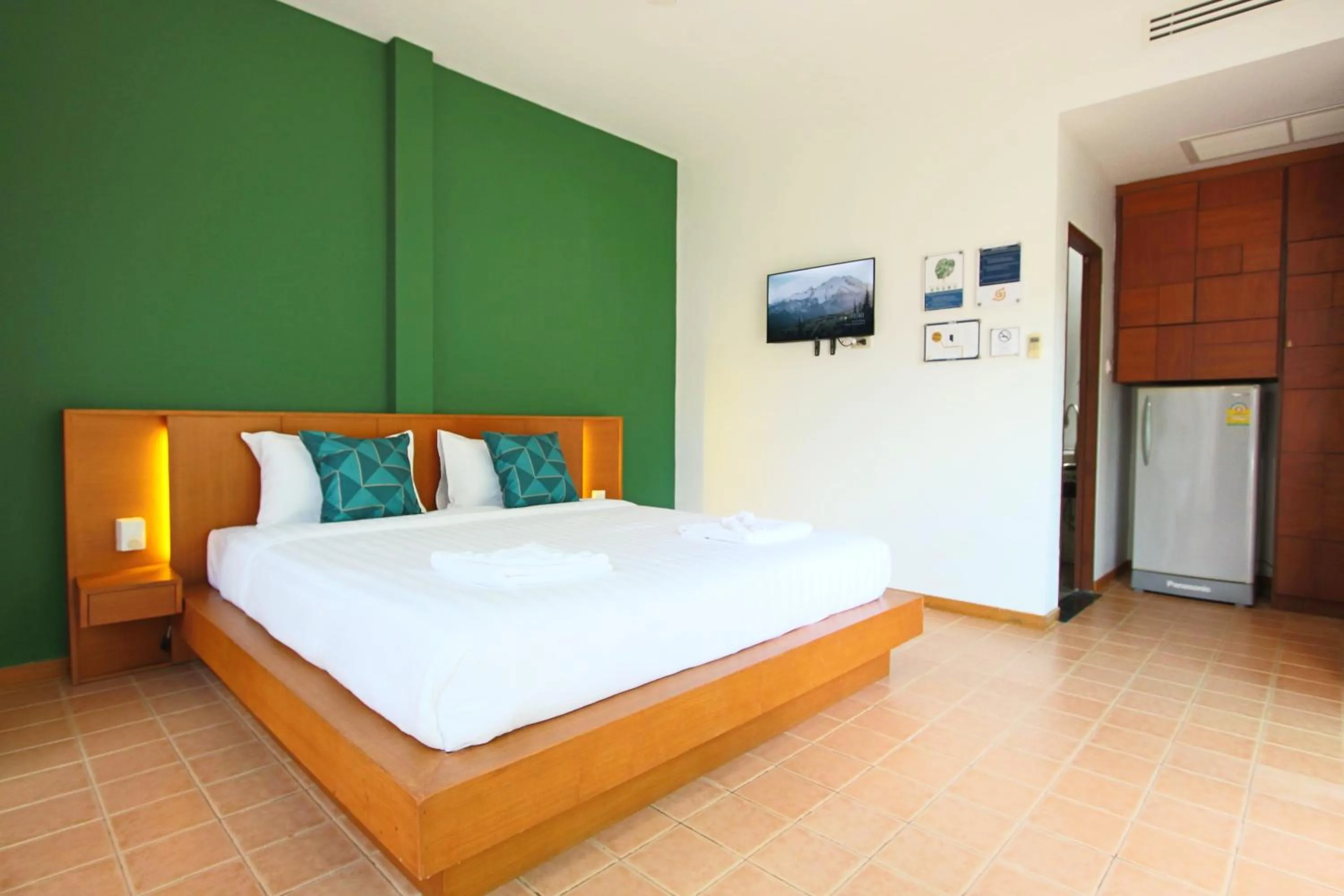 TV and multimedia, Bed in Blue Palm Kata Resort