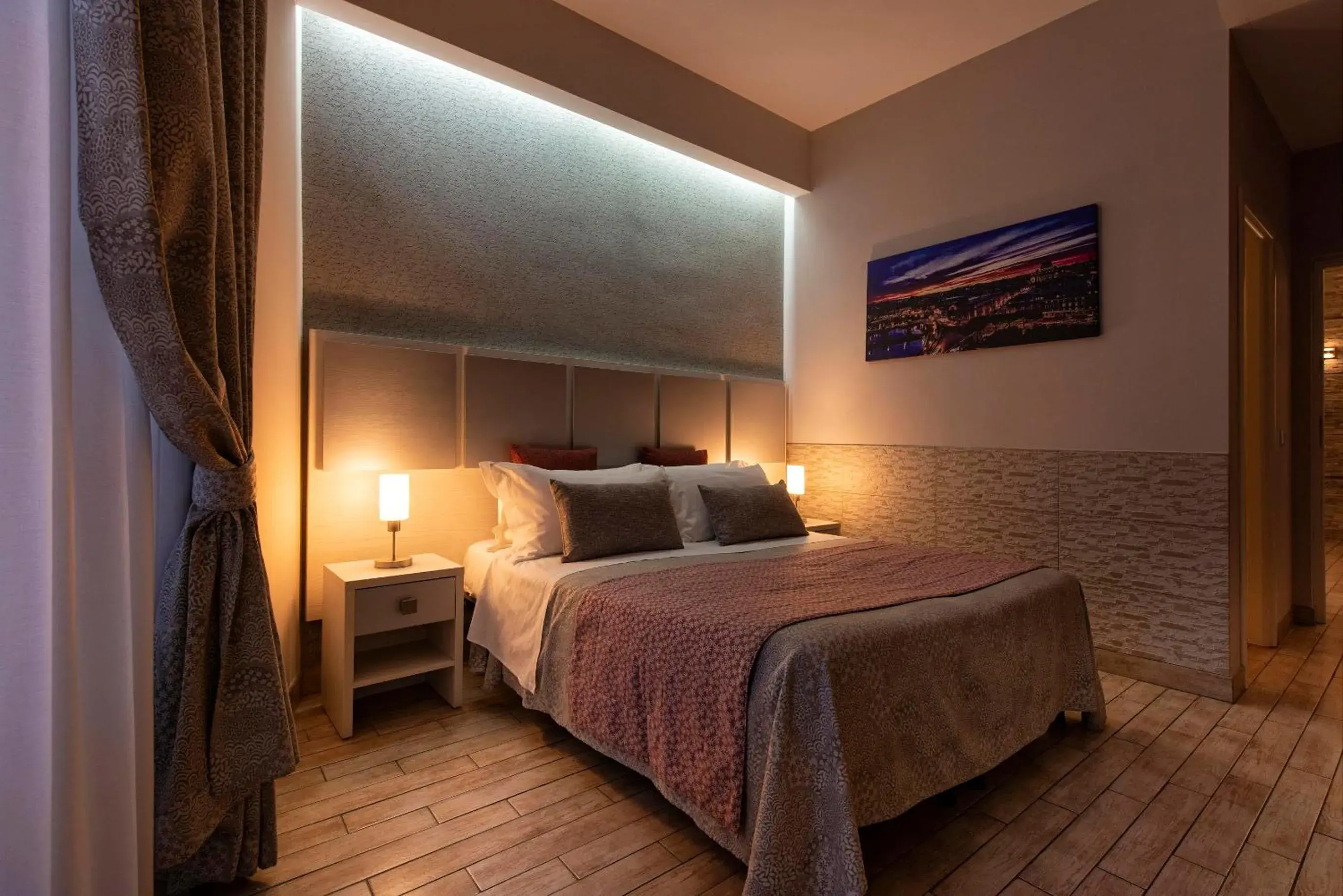 Double or Twin Room in Five Rooms Rome Guesthouse Double or Twin Room in Five Rooms Rome Guesthouse