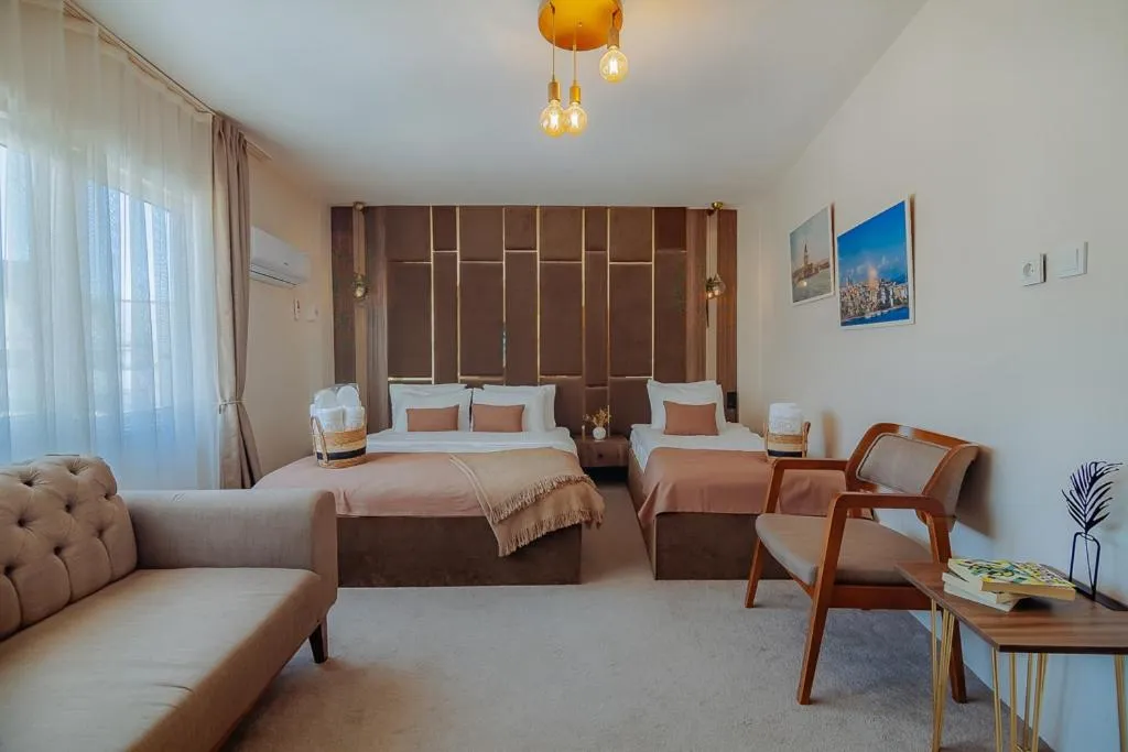 Bed in Ali Khan Hotel