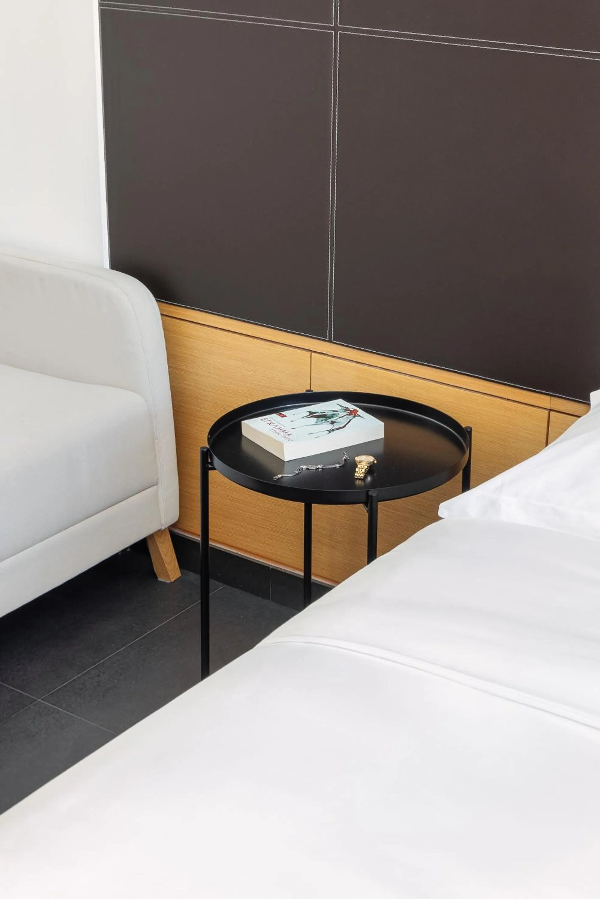 Seating area, Bed in THE URBANIST •inner city residences•