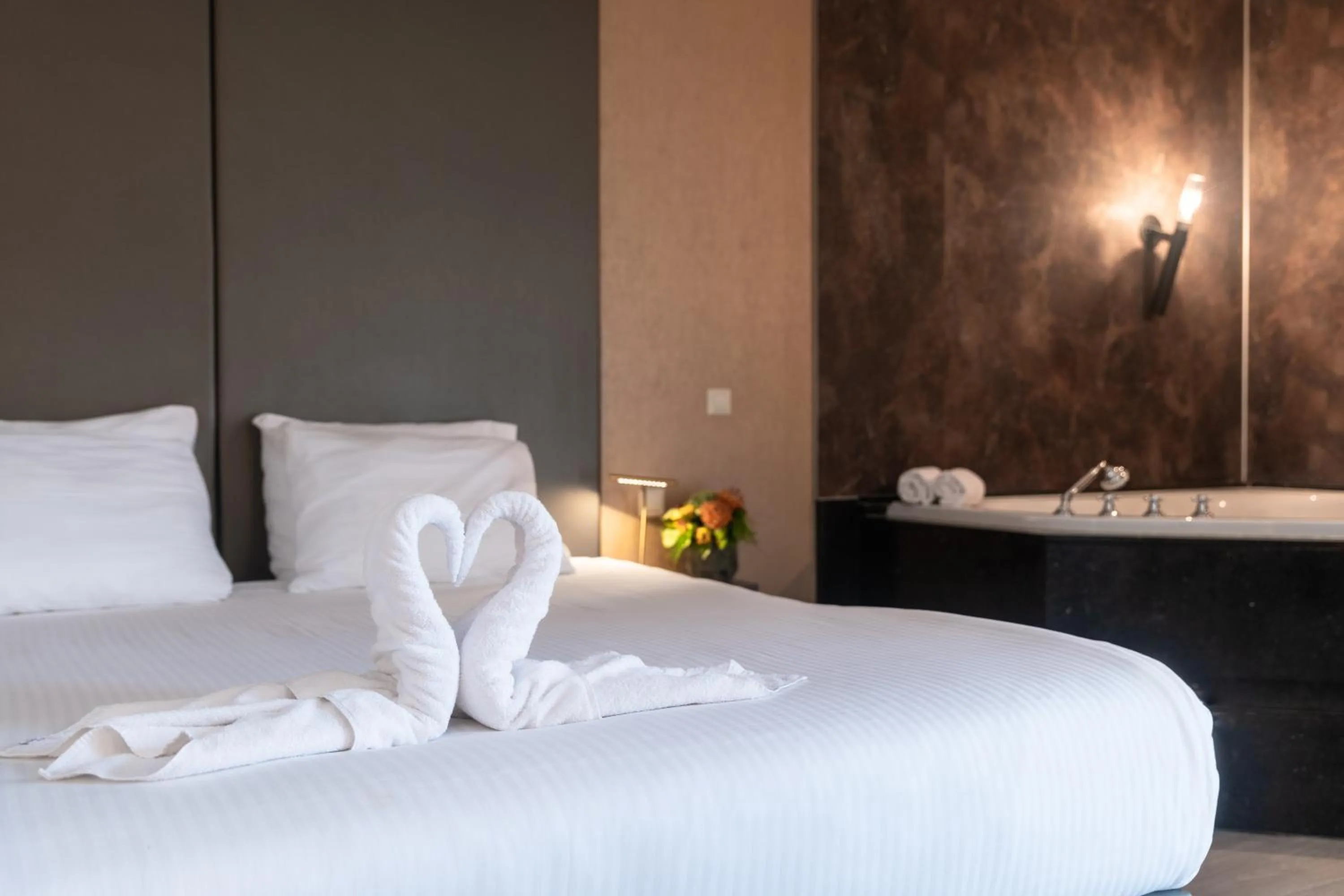 Bedroom, Bed in Golden Tulip Ampt van Nijkerk