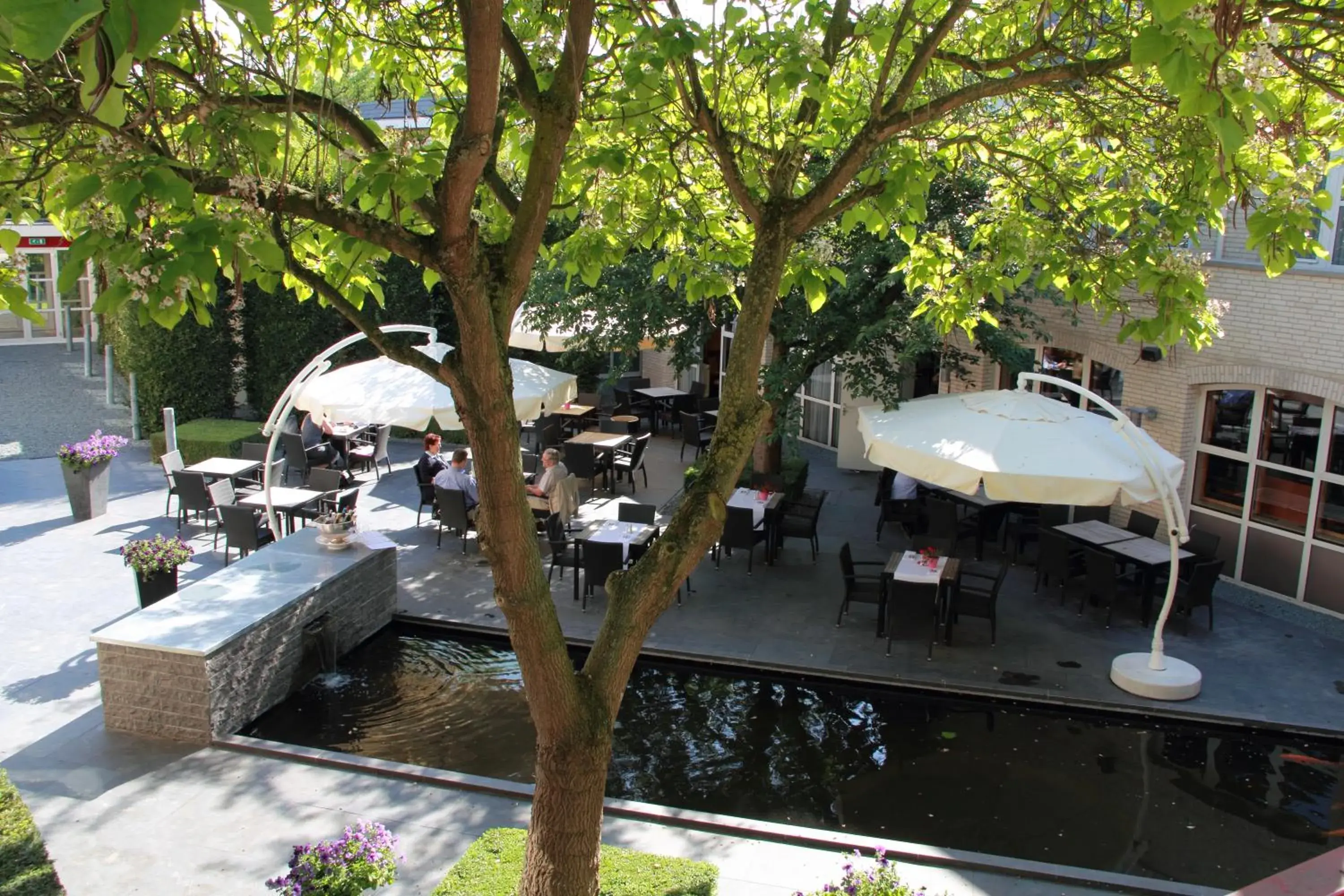 Restaurant/places to eat in Golden Tulip Ampt van Nijkerk Restaurant/places to eat in Golden Tulip Ampt van Nijkerk
