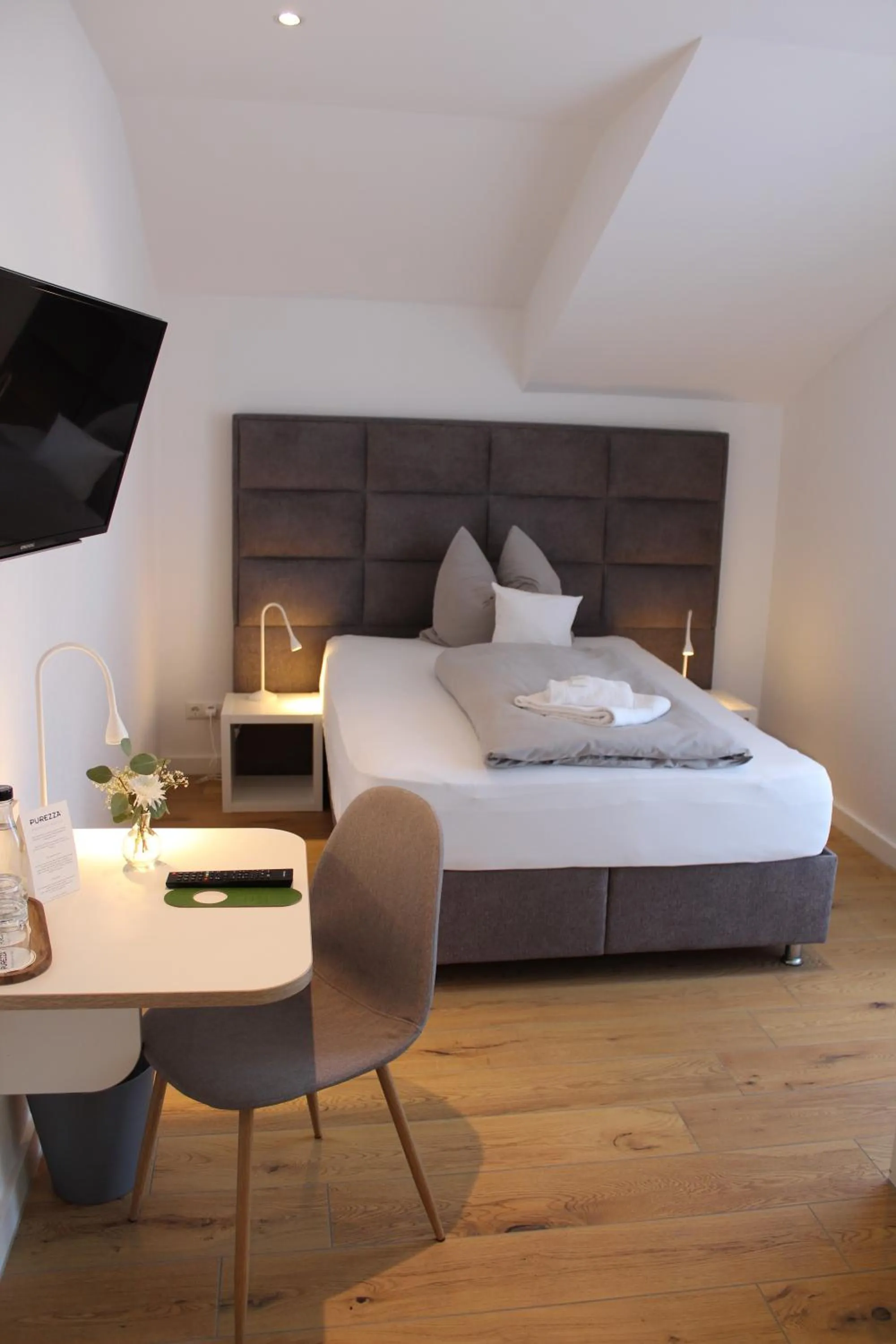 Bed in Schwanenhof Hotel und Restaurant