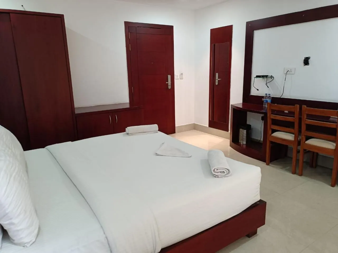 Photo of the whole room in Hotel Autumn Crocus