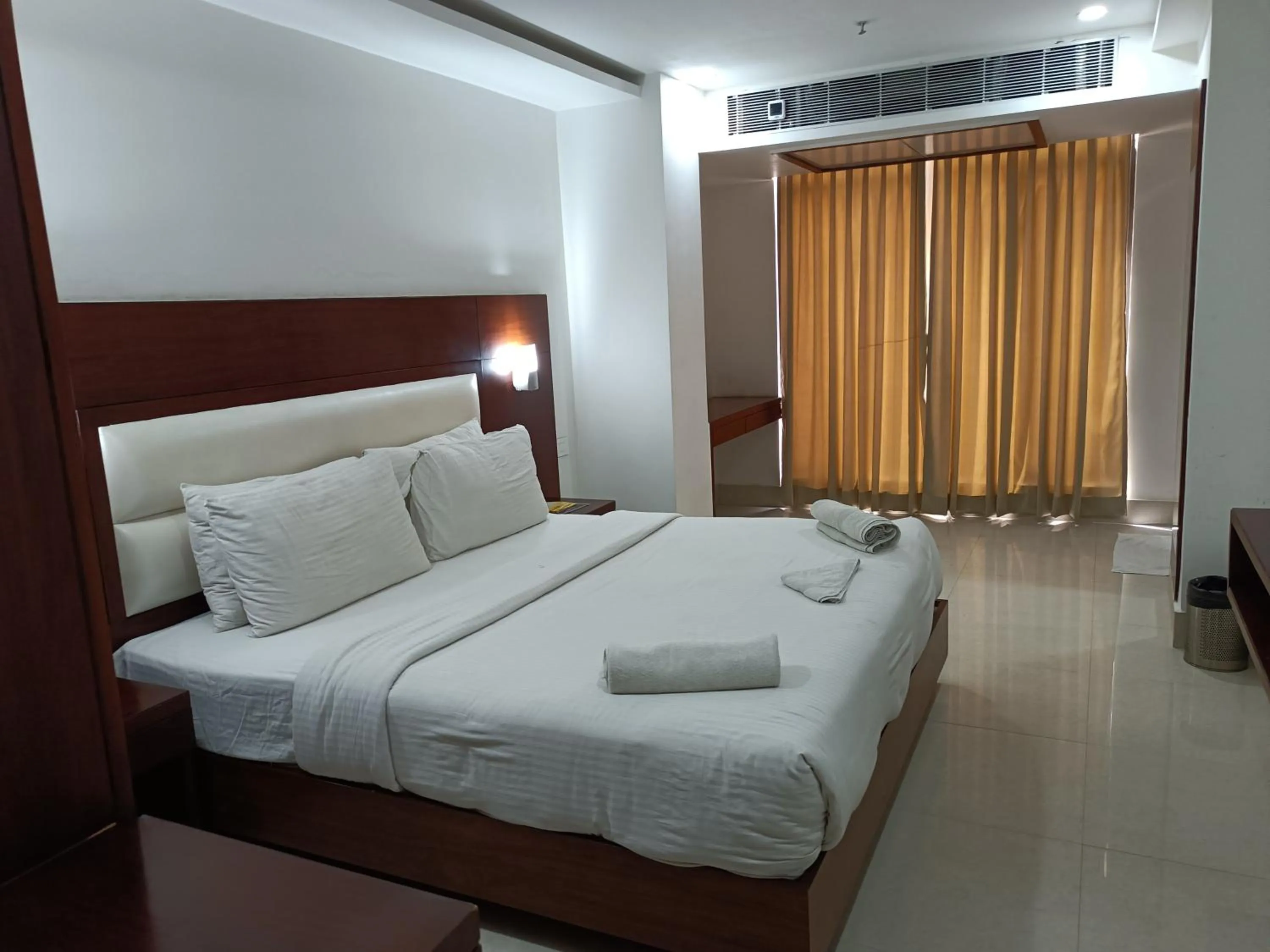 Bed in Hotel Autumn Crocus