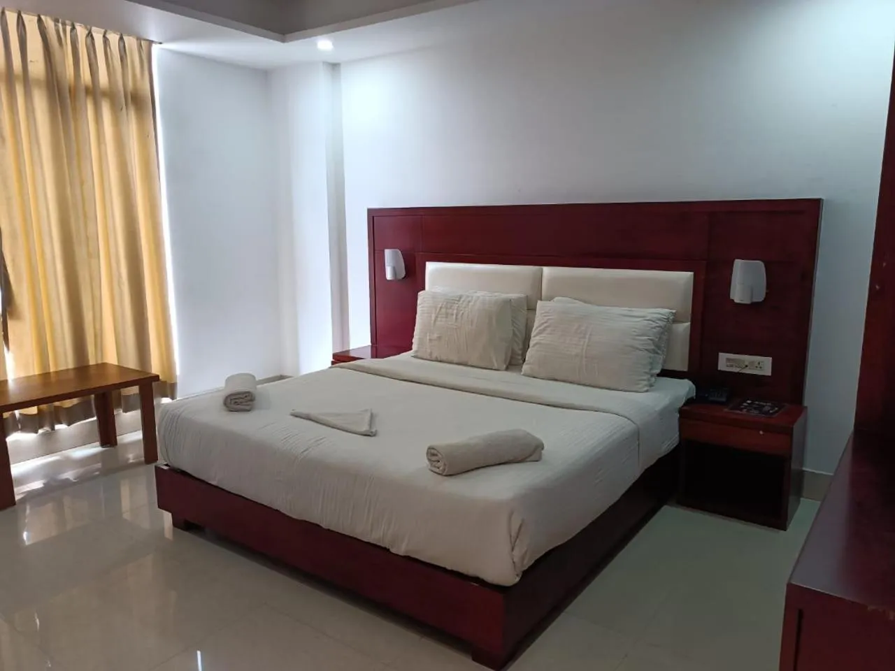 Bed in Hotel Autumn Crocus