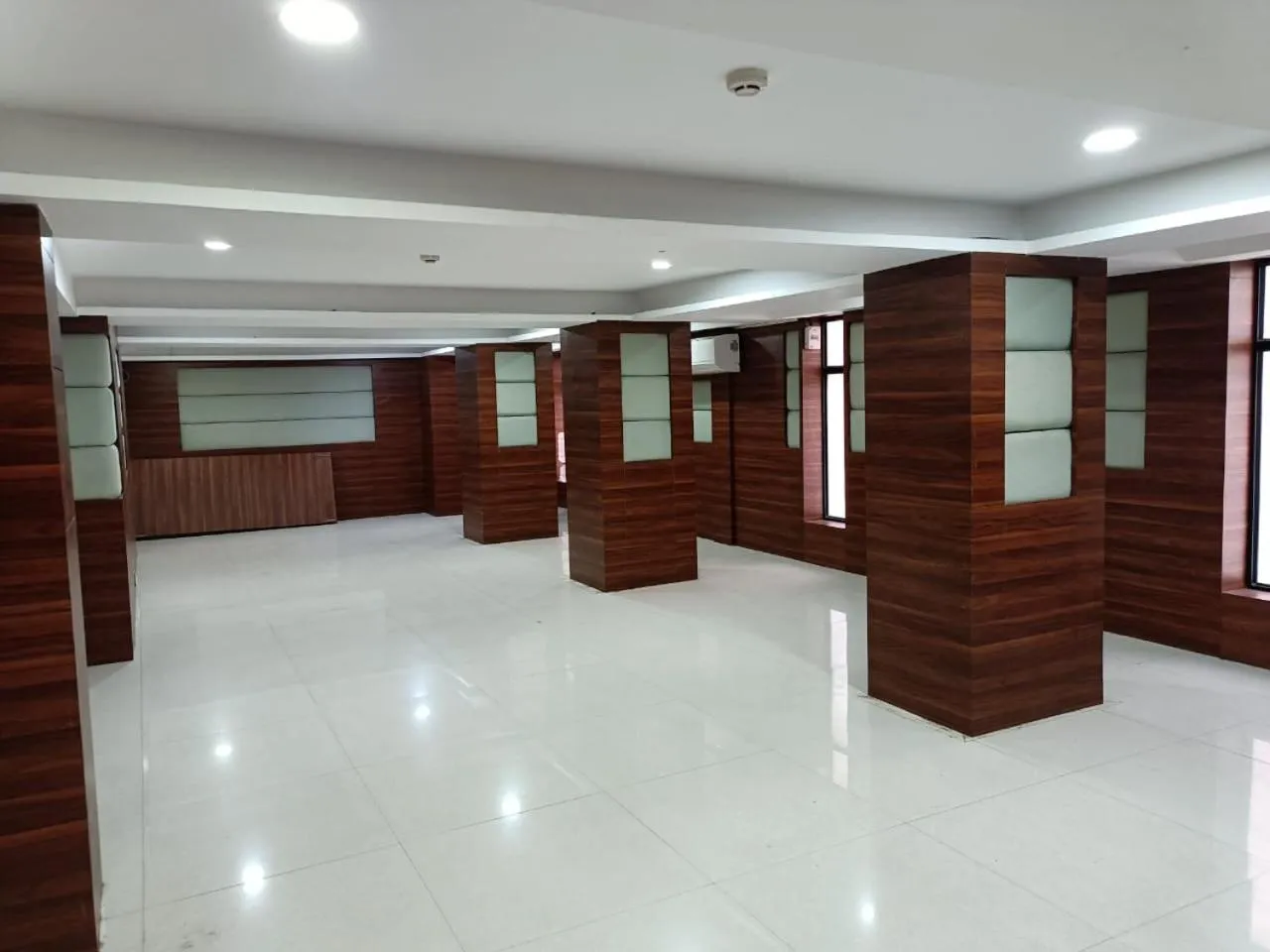 Lobby or reception in Hotel Autumn Crocus