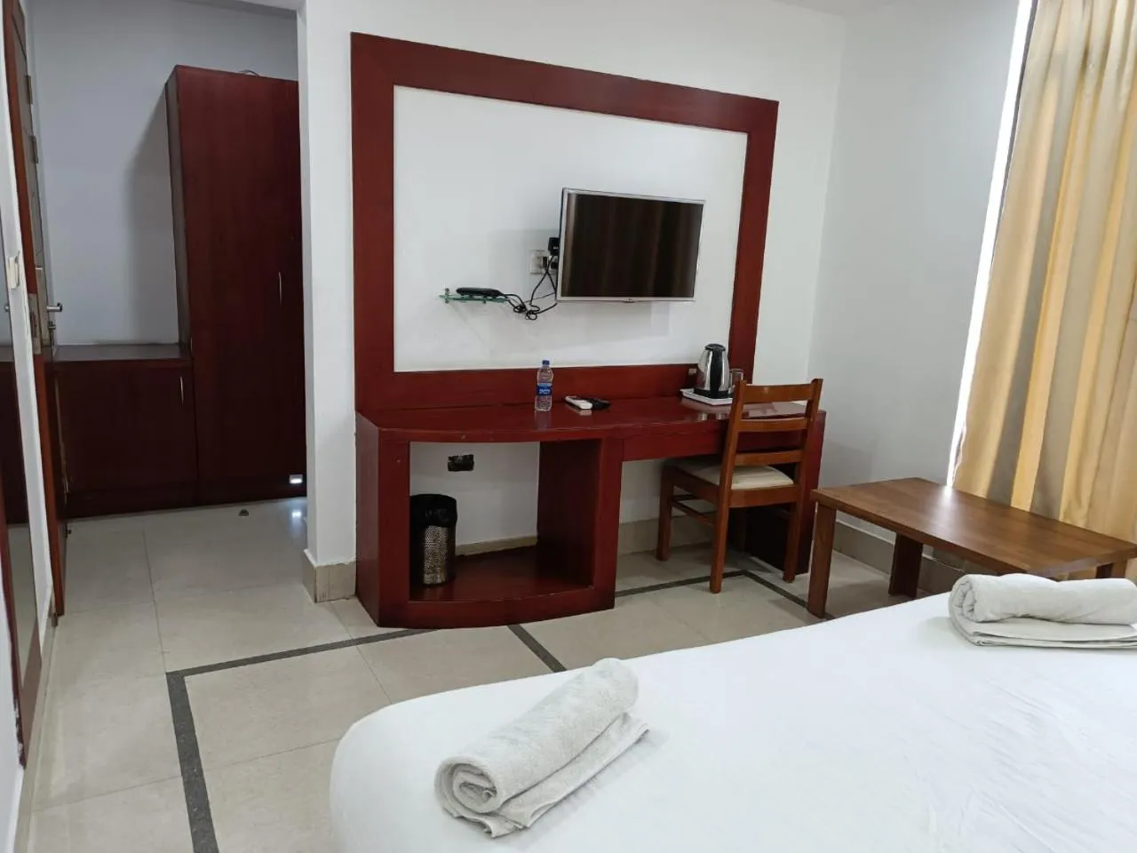 Photo of the whole room in Hotel Autumn Crocus