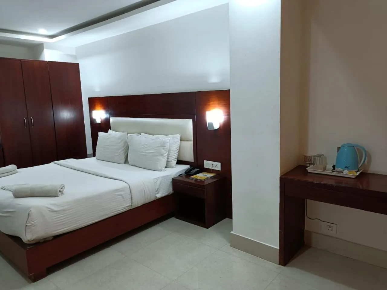 Bed in Hotel Autumn Crocus