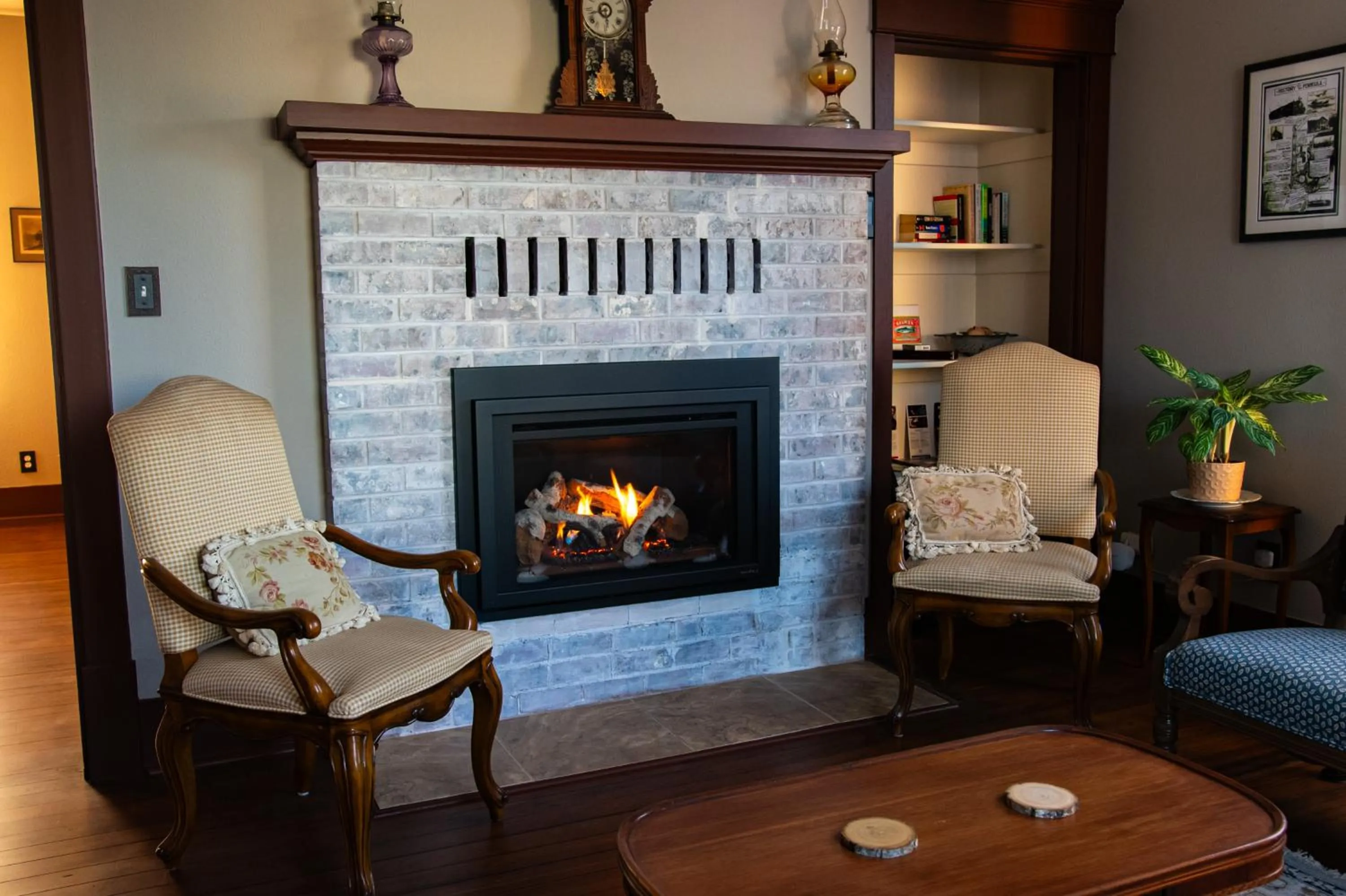 Living room in The Pearl Inn Bed and Breakfast