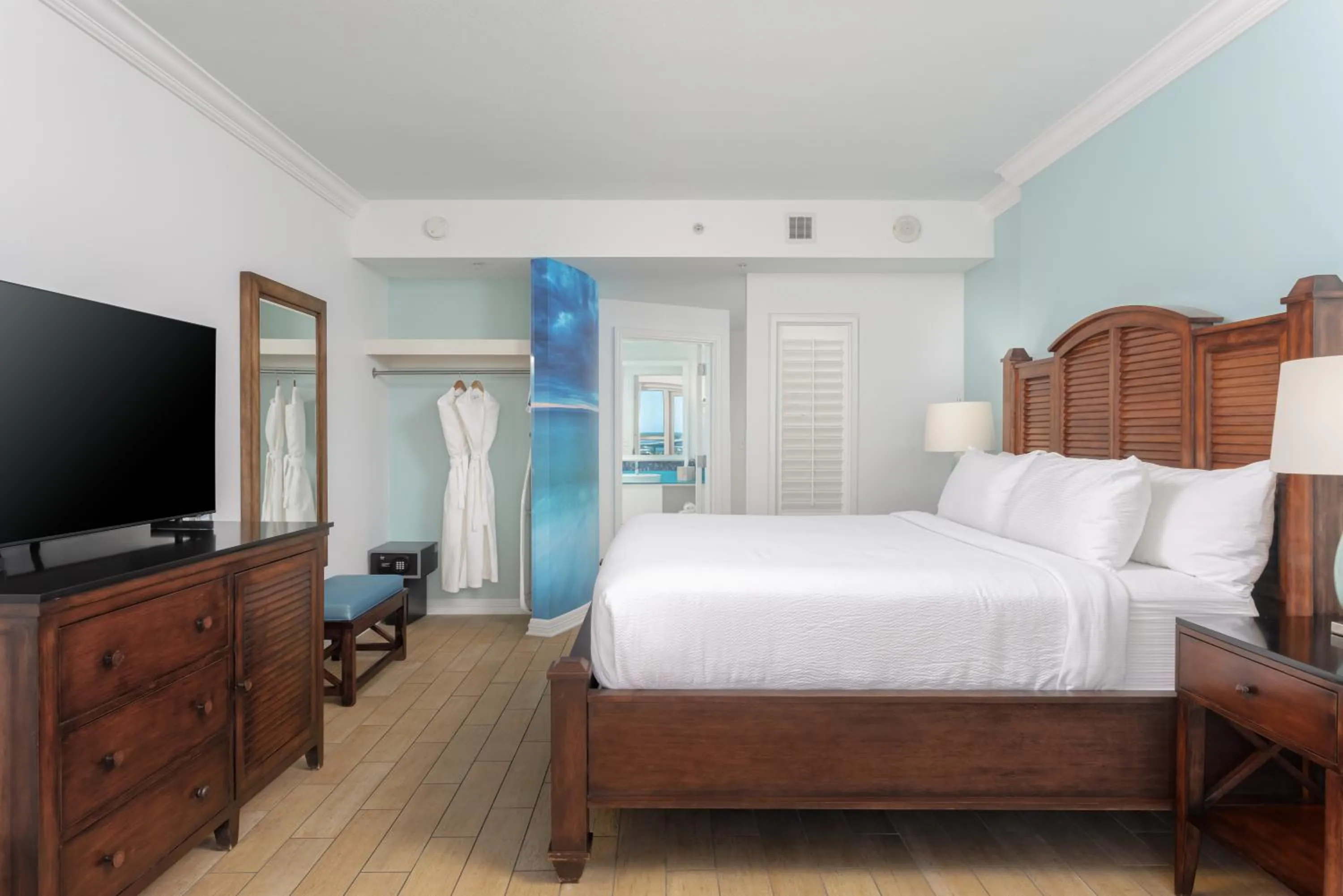 Guests, Bed in The Pensacola Beach Resort