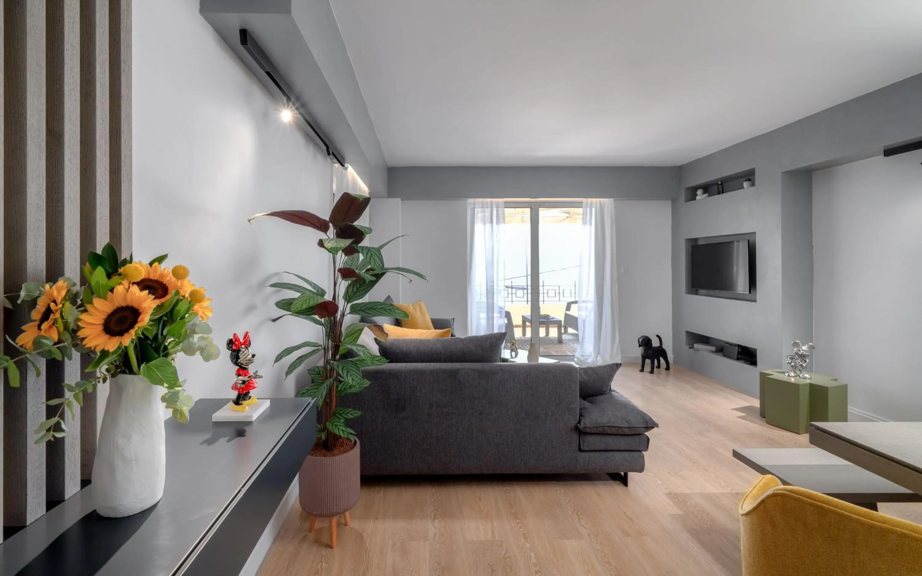 Communal lounge/ TV room in Varkiza Sea Front Residence by First Class Properties