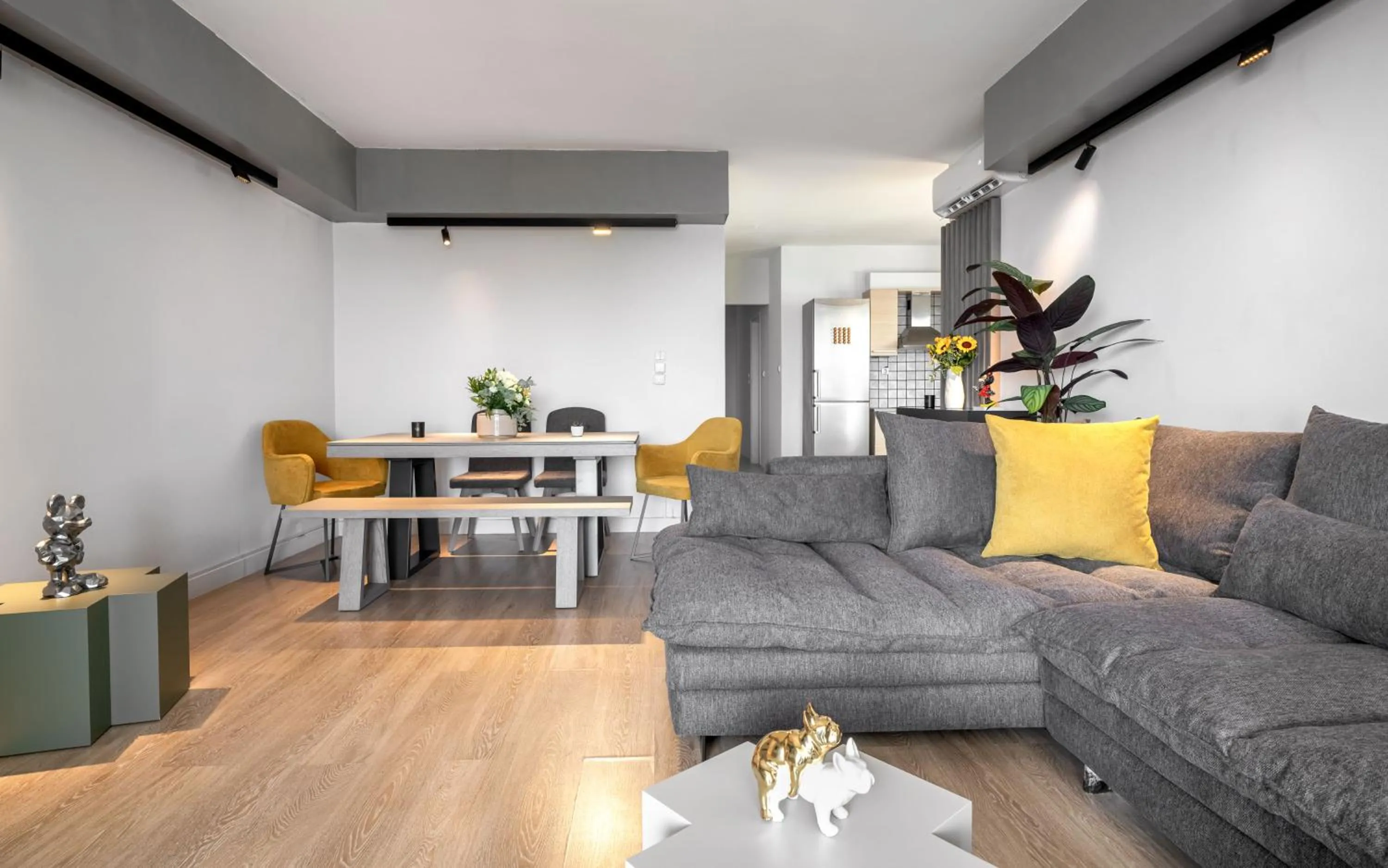 Living room in Varkiza Sea Front Residence by First Class Properties