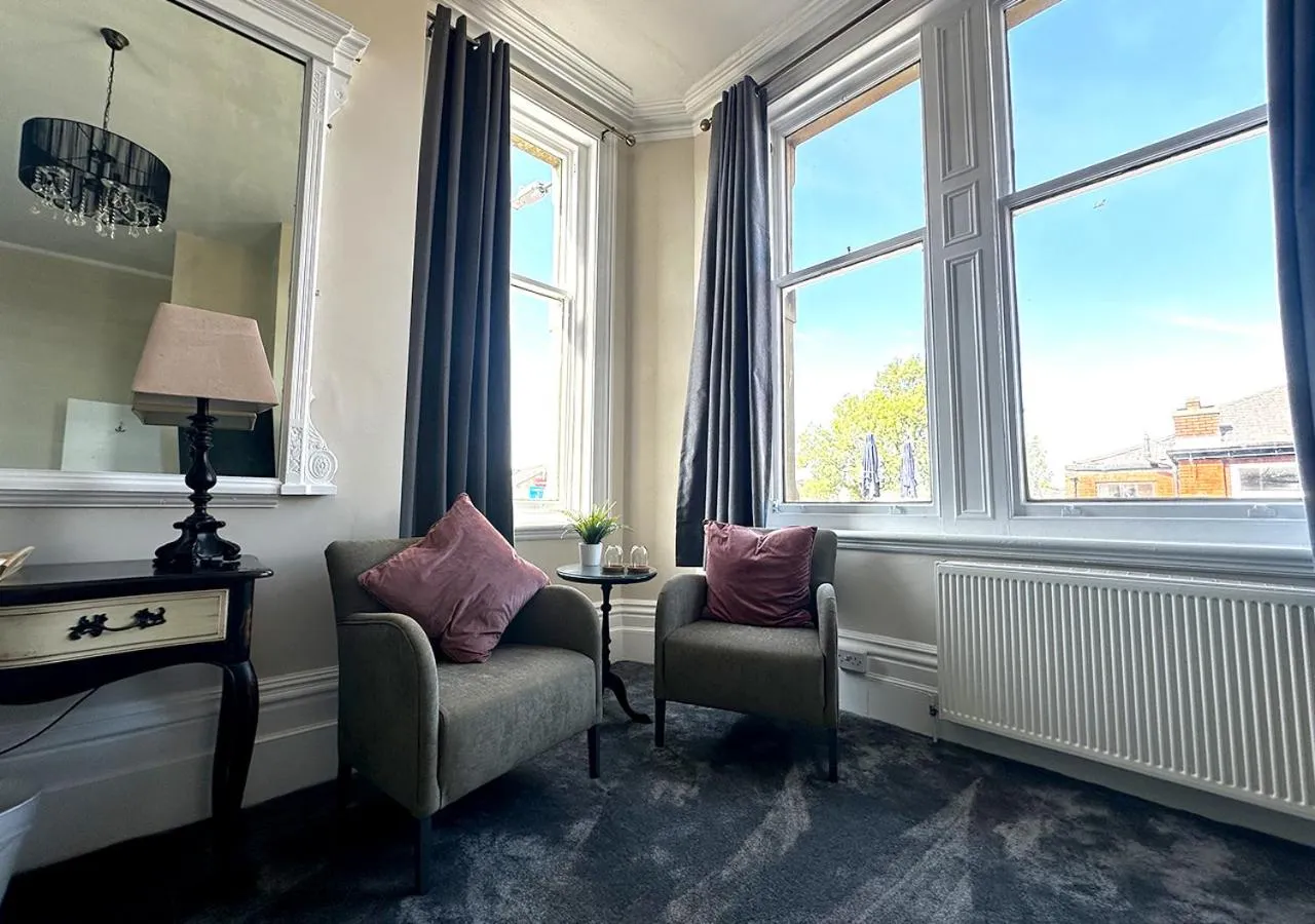 Seating area in Station Lounge & Rooms