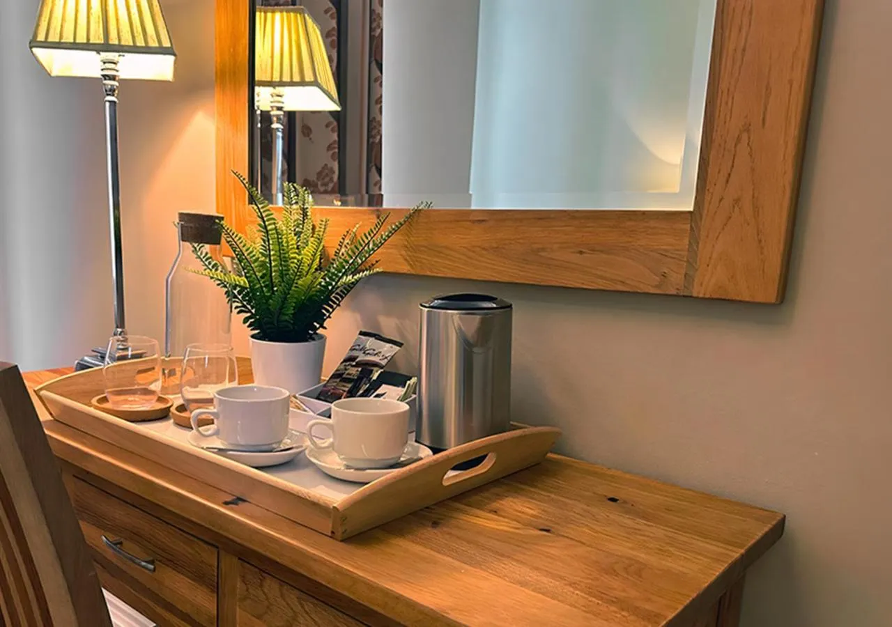 Coffee/tea facilities in Station Lounge & Rooms