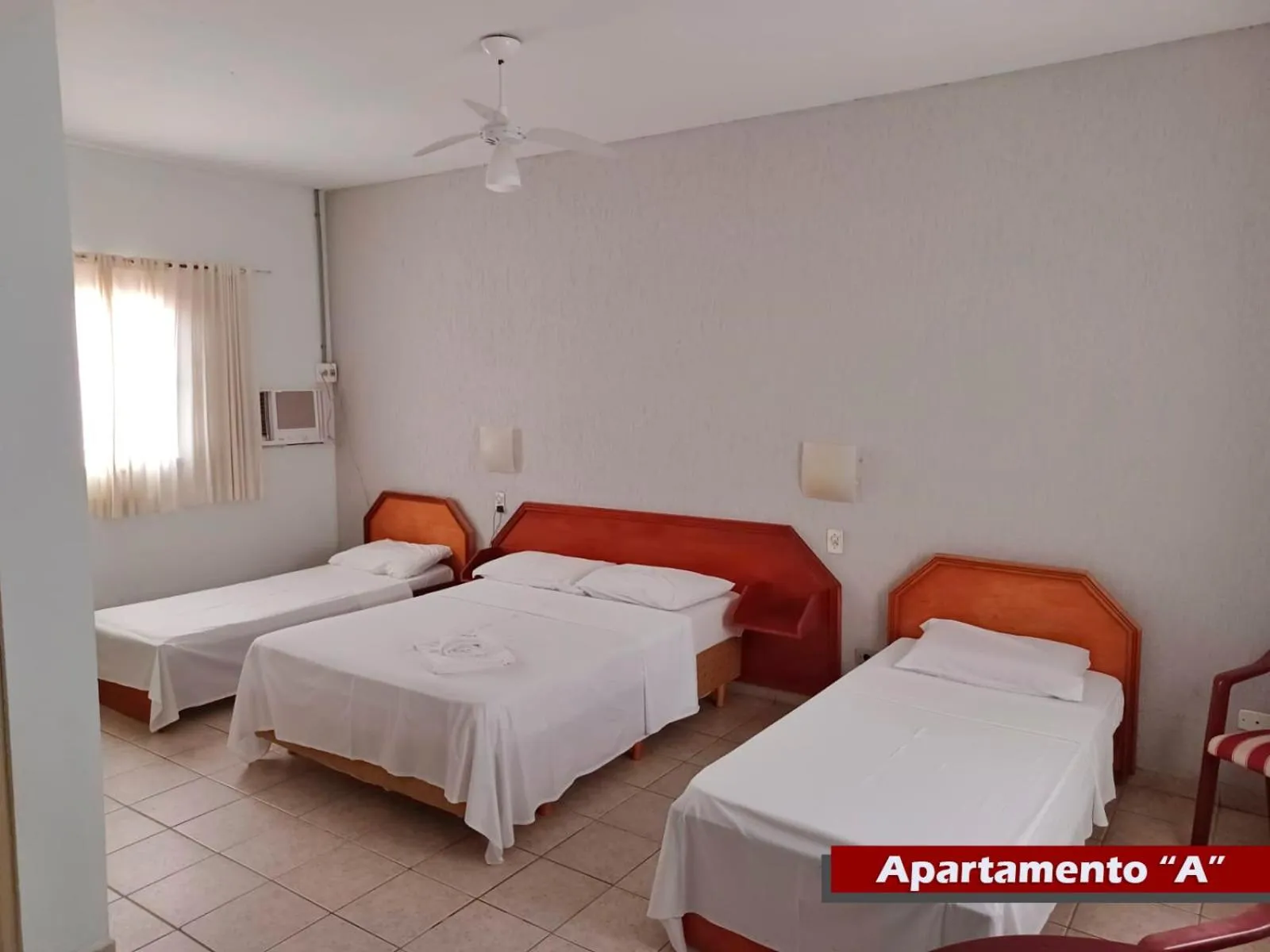 Photo of the whole room, Bed in Rial Hotel